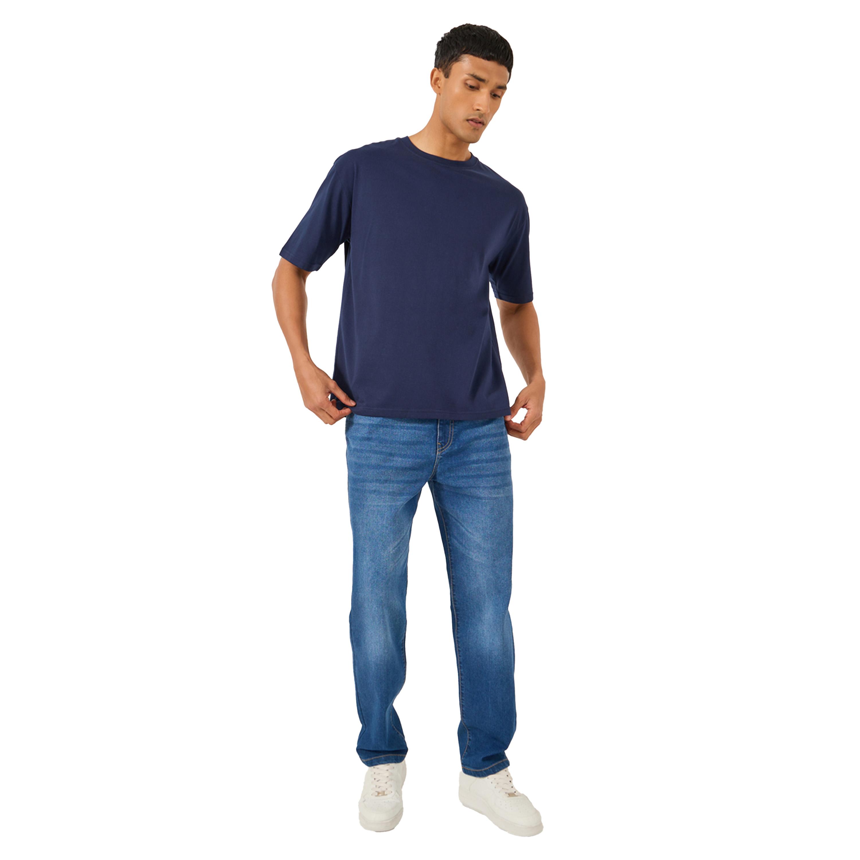 ستايلي - بنطال جينز بخصر متوسط الارتفاع بقصّة عادية ولون باهت-men-clothing-jeans-image-2