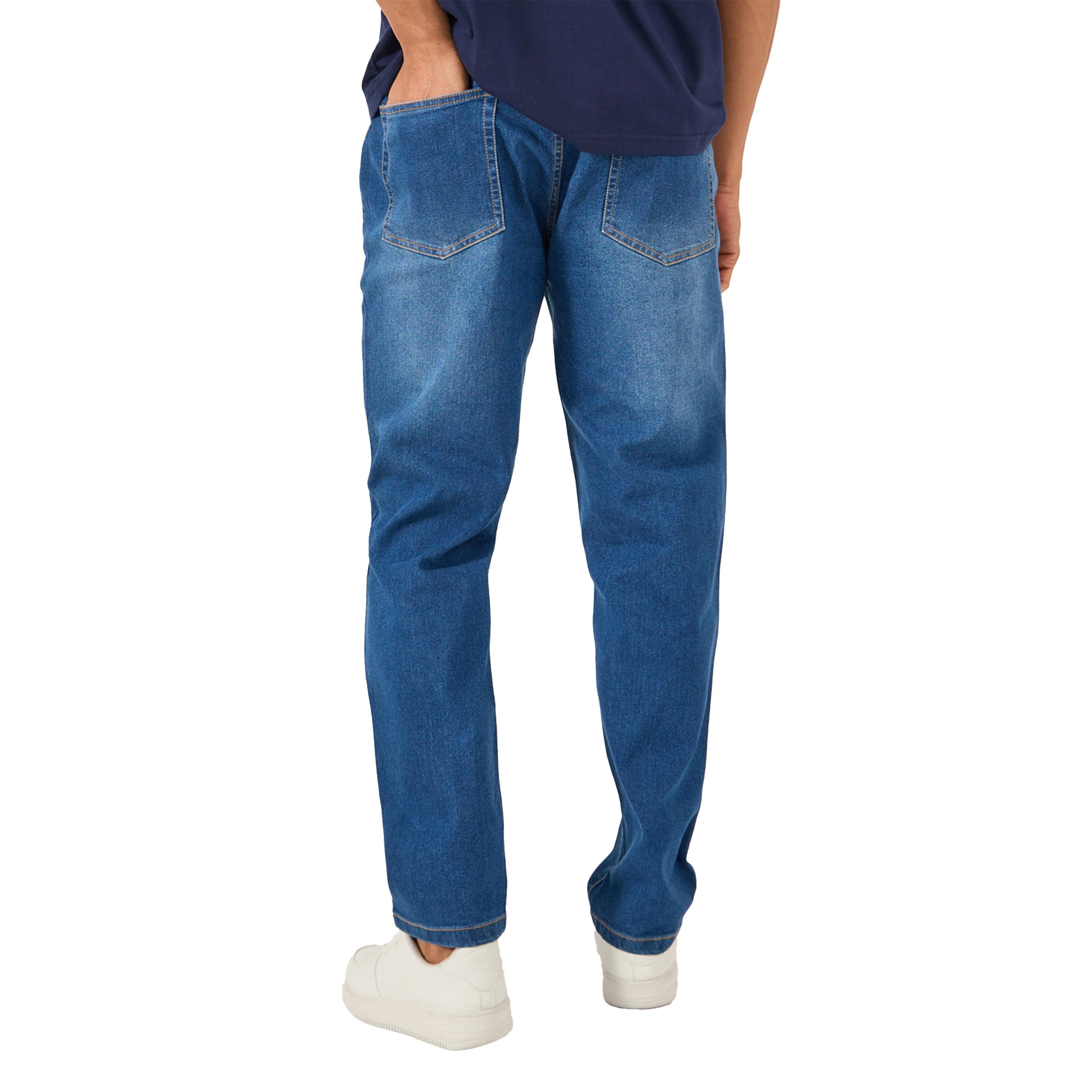 ستايلي - بنطال جينز بخصر متوسط الارتفاع بقصّة عادية ولون باهت-men-clothing-jeans-image-4