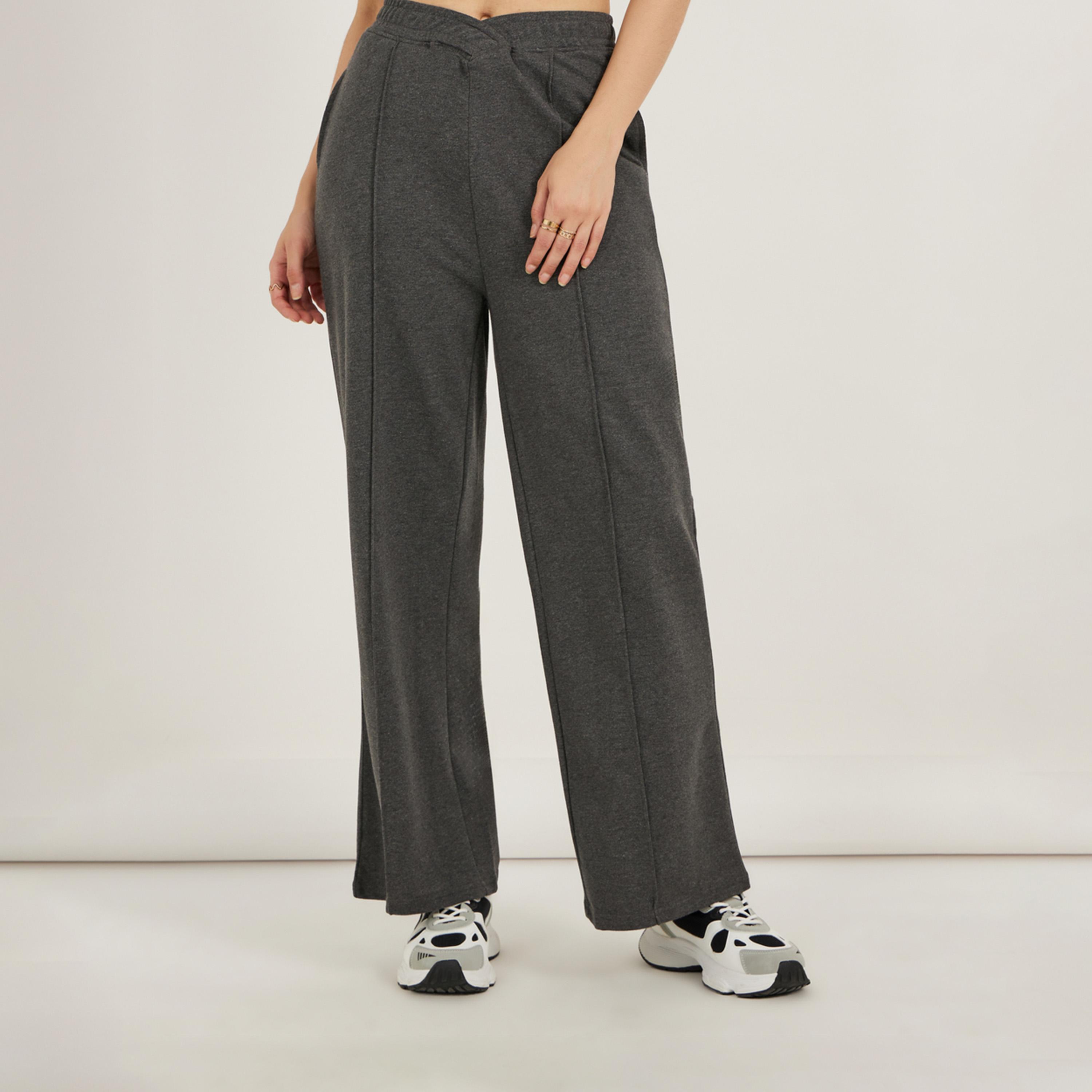 ستايلي - بنطلون رياضي بخصر متقاطع وتفاصيل كسرة-women-clothing-bottoms-joggers-image-2