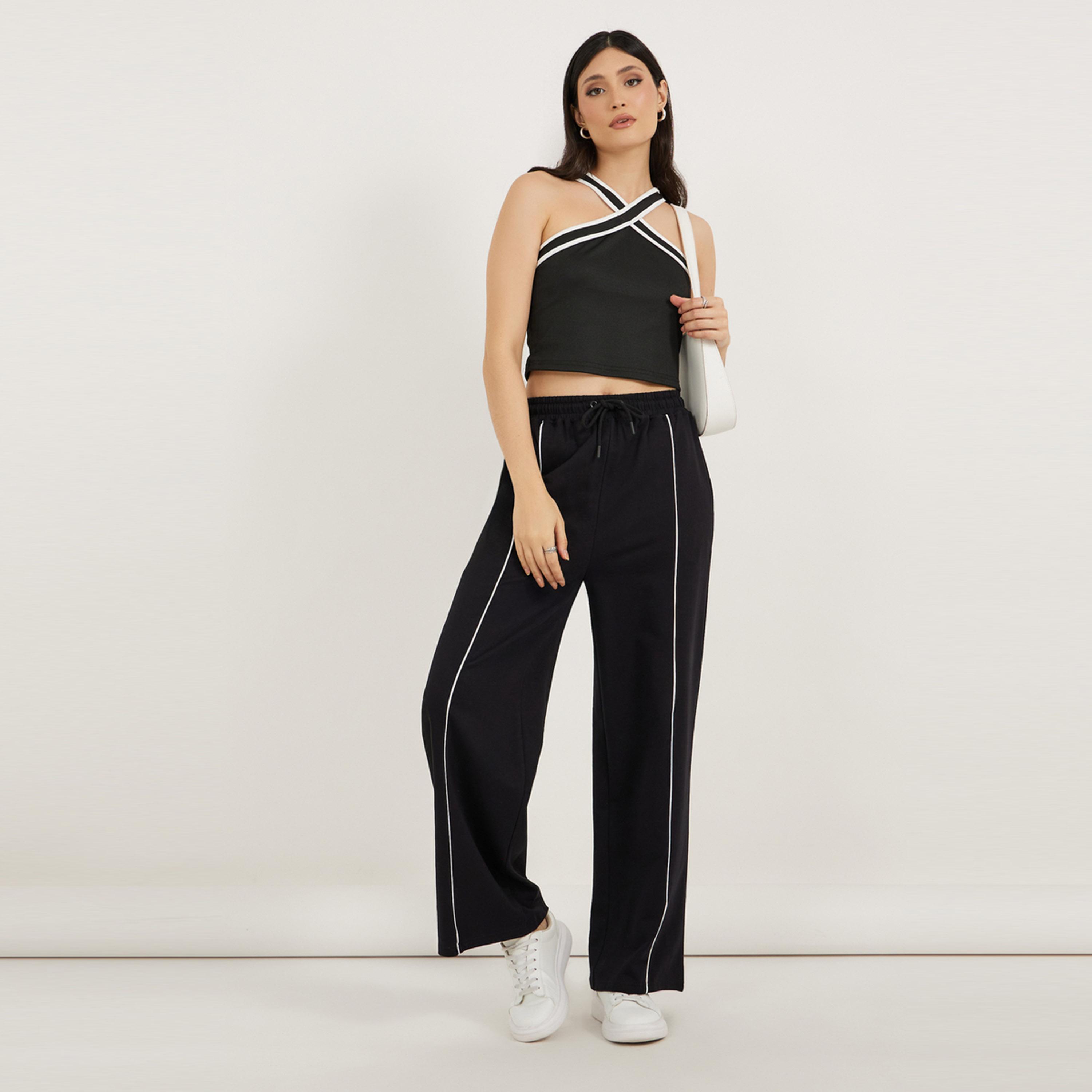 ستايلي - بنطال رياضي واسع الساق برباط مع تفاصيل كسرة-women-clothing-bottoms-joggers-image-1