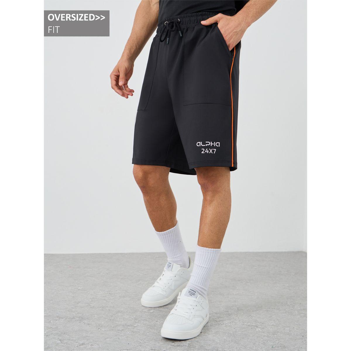 شورت سكوبا فضفاض بشريط جانبي-men-clothing-sportswearandactivewear-bottoms-image-1