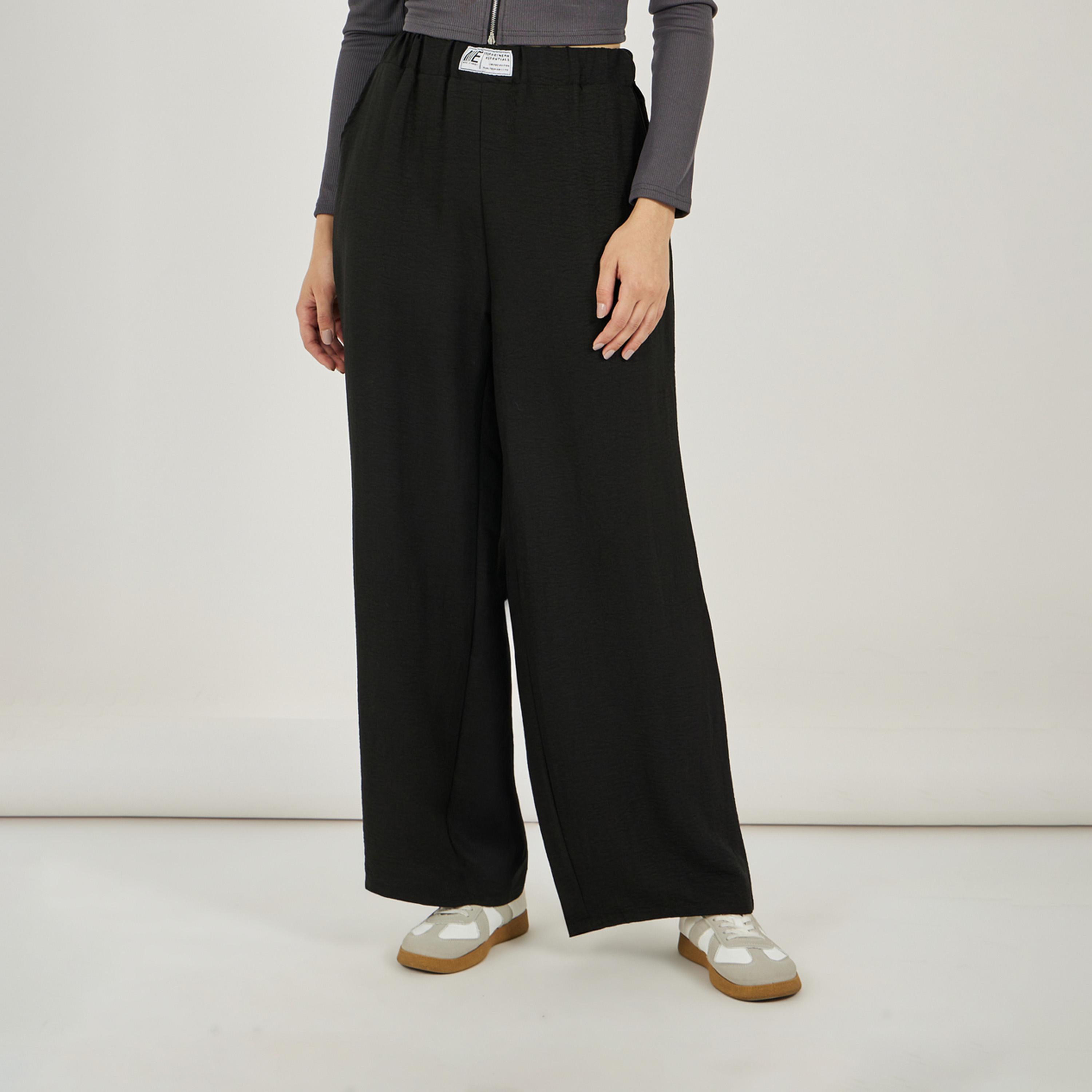 ستايلي - بنطال واسع الساق بخصر متوسط الارتفاع مع تفاصيل شارة-women-clothing-bottoms-trousers-image-2