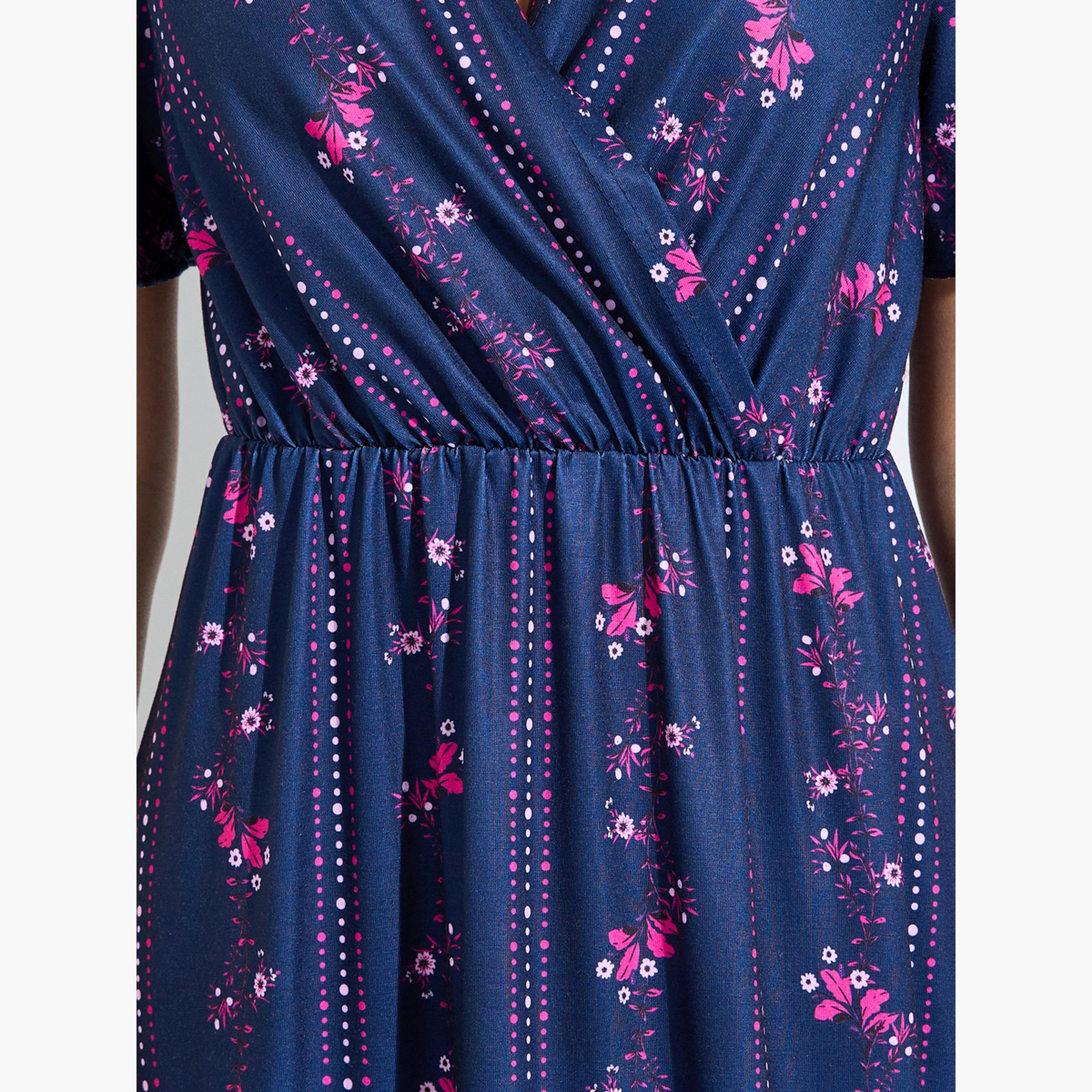 قميص نوم بياقة متداخلة وطبعة زهور-women-clothing-nightwear-nighties-image-4