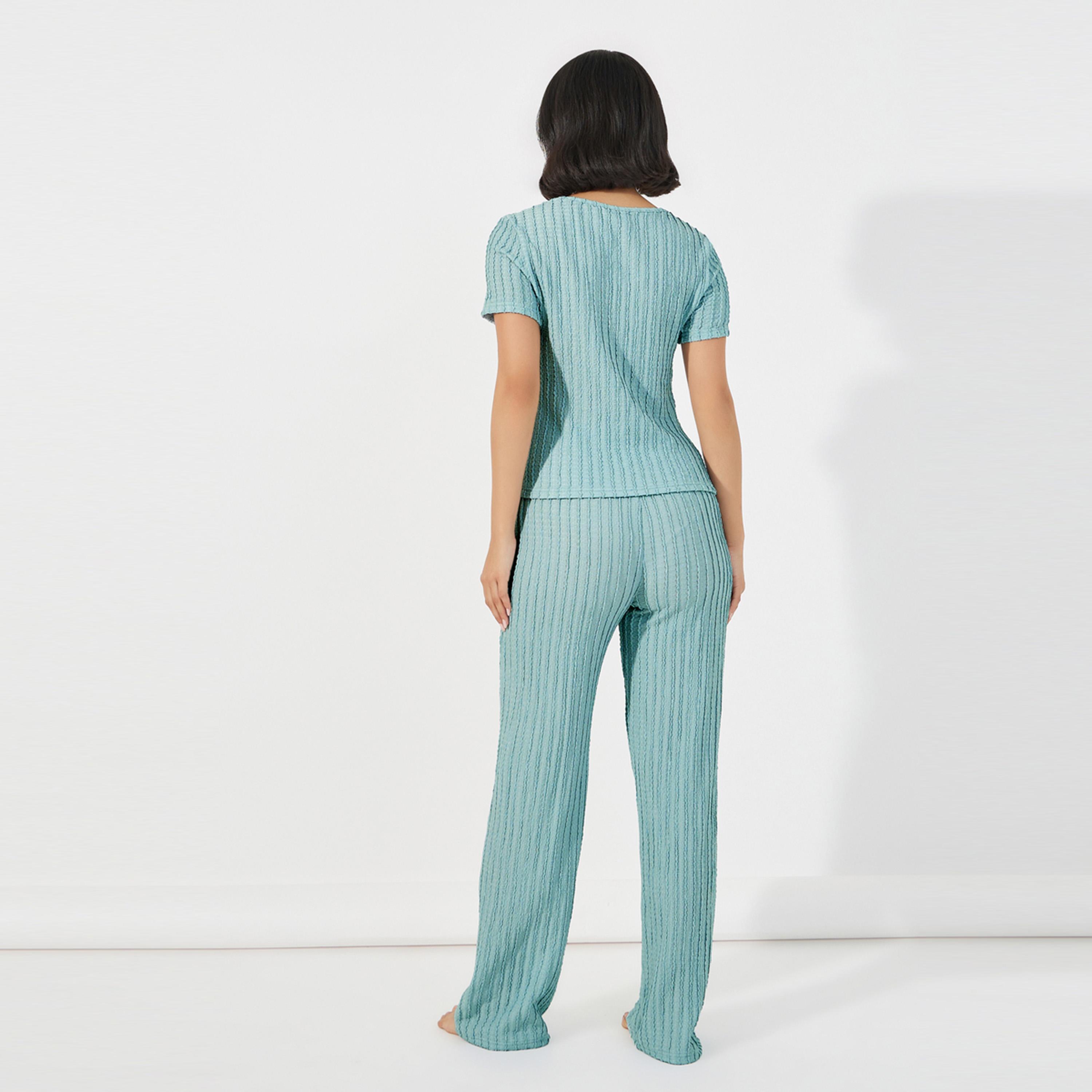 ستايلي - طقم بلوزة مضلعة بحواف دانتيل مع بنطال بيجامة أنوايند-women-clothing-nightwear-pyjamas-longsets-image-4