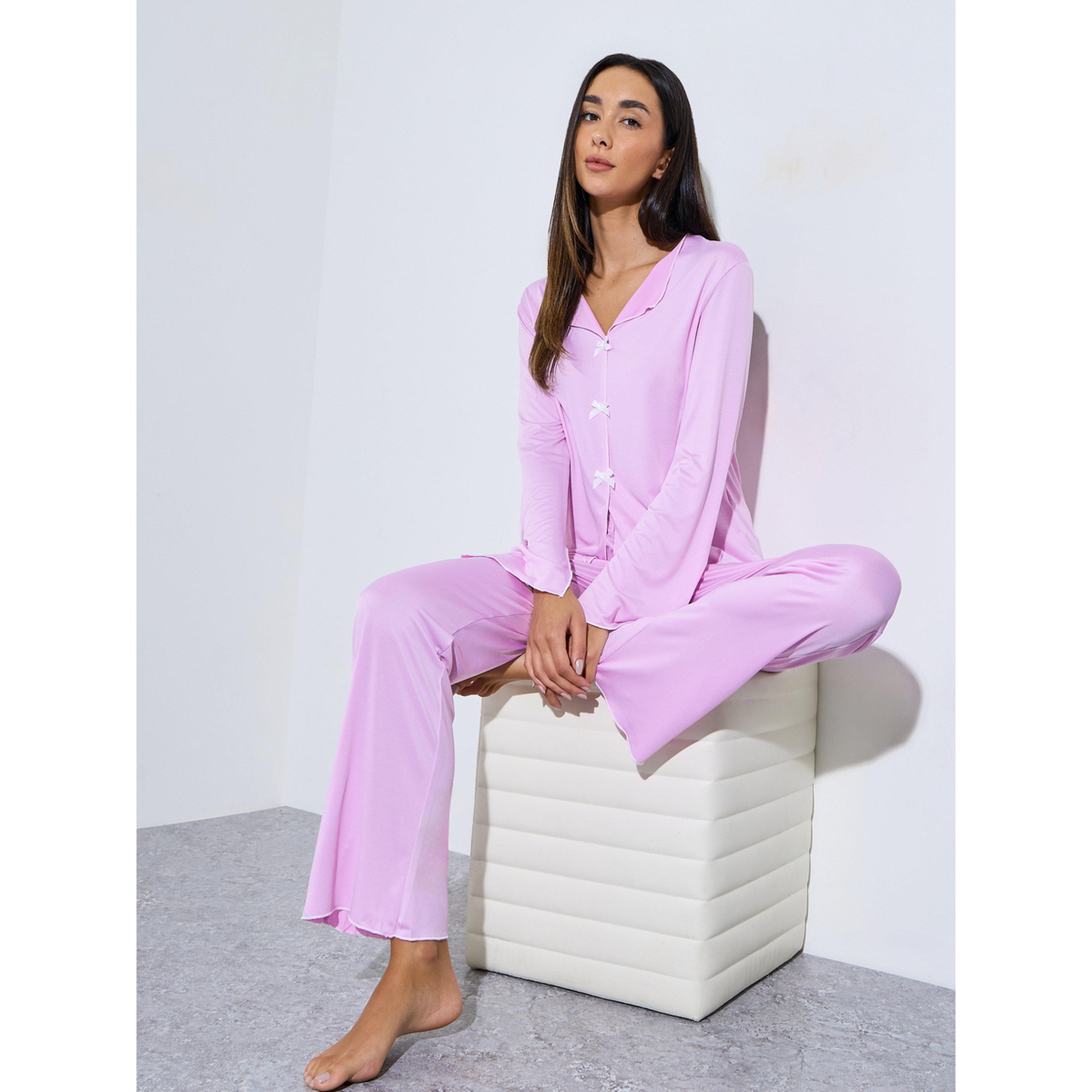 طقم بيجاما من بنطال بلوزة بتفاصيل فيونكة وأطراف متباينة باللون الوردي-women-clothing-nightwear-pyjamas-longsets-image-2