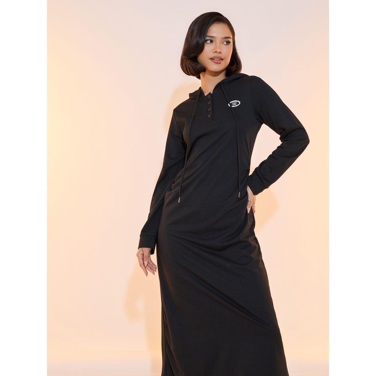 فستان طويل سادة بياقة هودي مع شارة-women-clothing-dresses-image-2