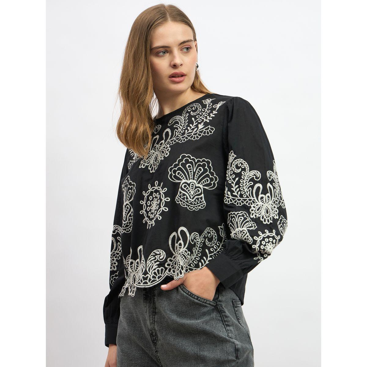 Styli Schiffli Scalloped Hem Long Sleeve Top-women-clothing-shirtsandblouses-blouses-image-3