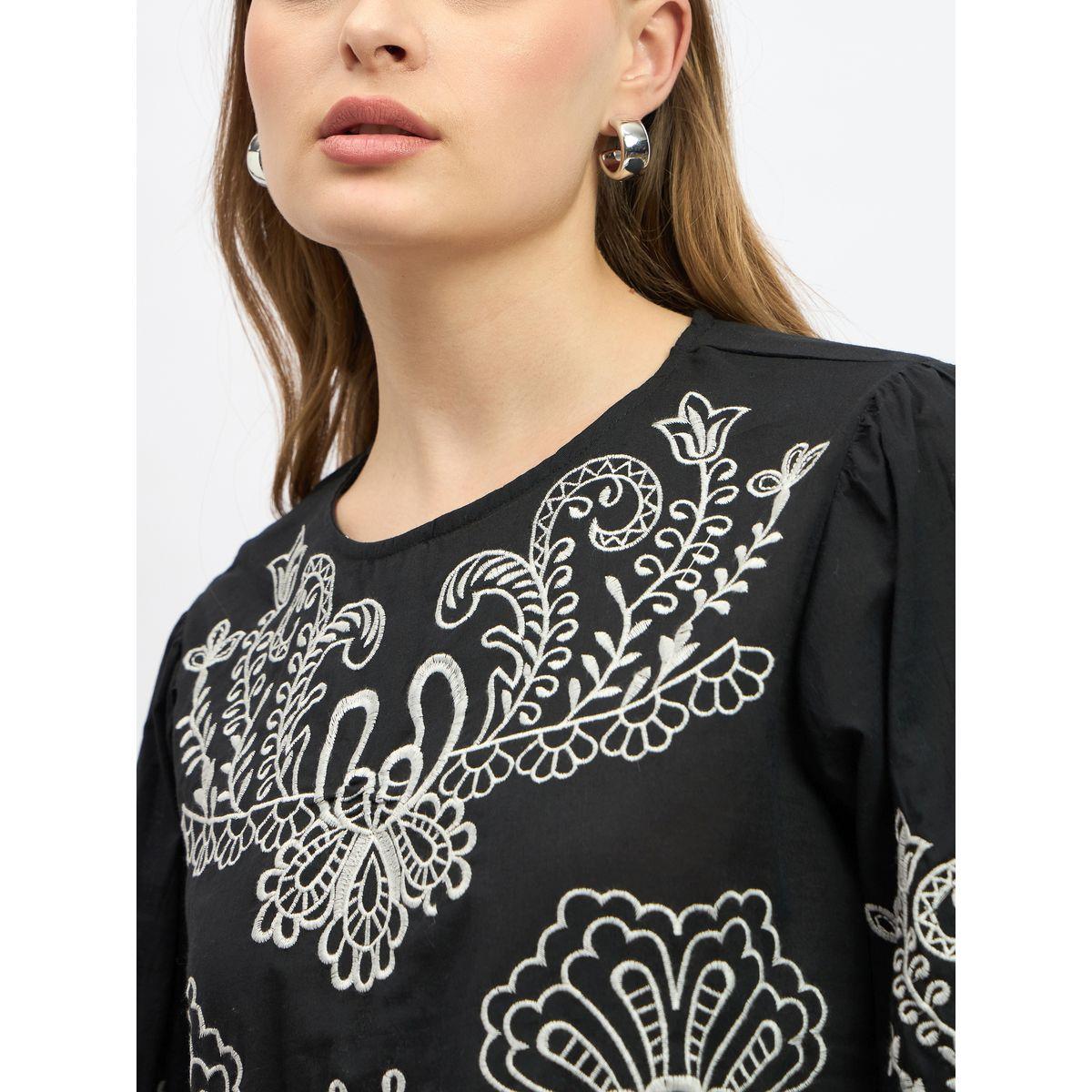 Styli Schiffli Scalloped Hem Long Sleeve Top-women-clothing-shirtsandblouses-blouses-image-4