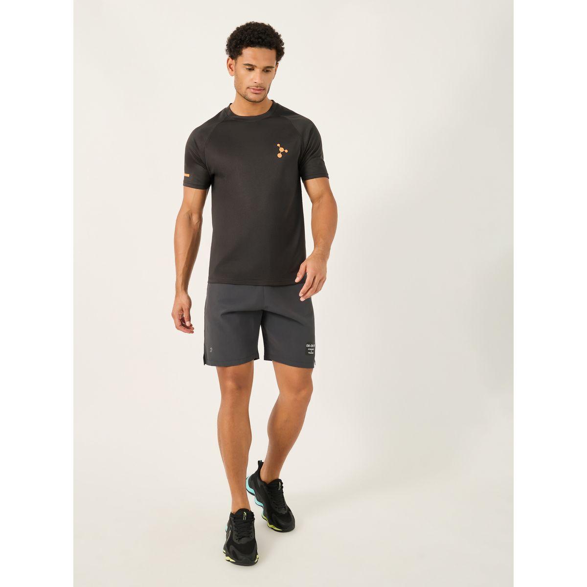 Styli Neon Print Micro Dot Raglan Fit Workout T-Shirt-men-clothing-sportswearandactivewear-tshirtsandpolos-image-2