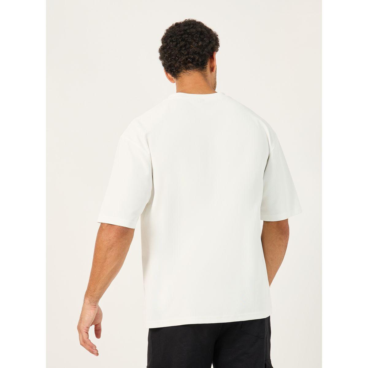 Styli Minimal Athleisure Print Micro Pique T-Shirt-men-clothing-sportswearandactivewear-tshirtsandpolos-image-4
