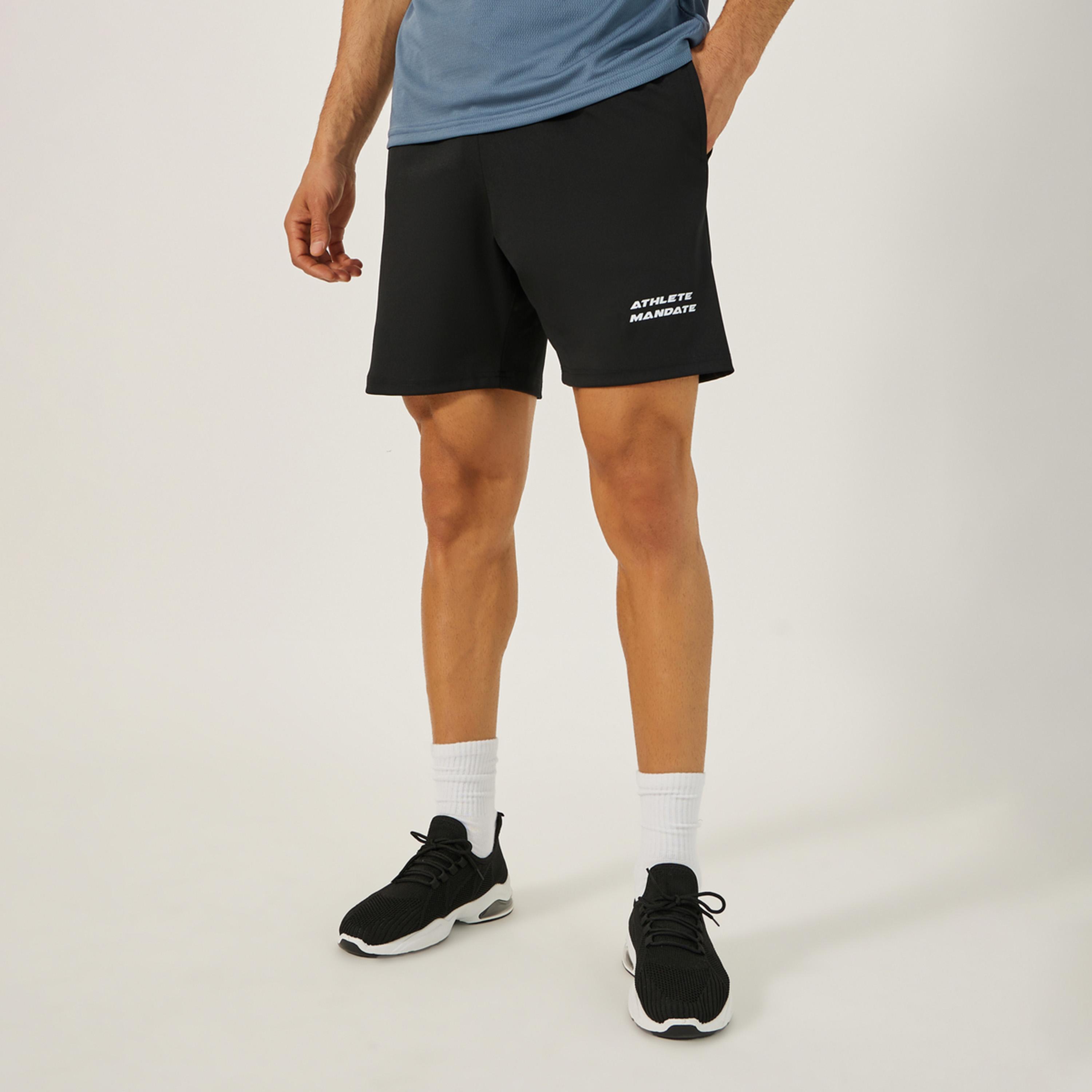 ستايلي - طقم تي شيرت مطبوع بأكمام قصيرة مع شورت-men-clothing-sportswearandactivewear-tracksuits-image-5