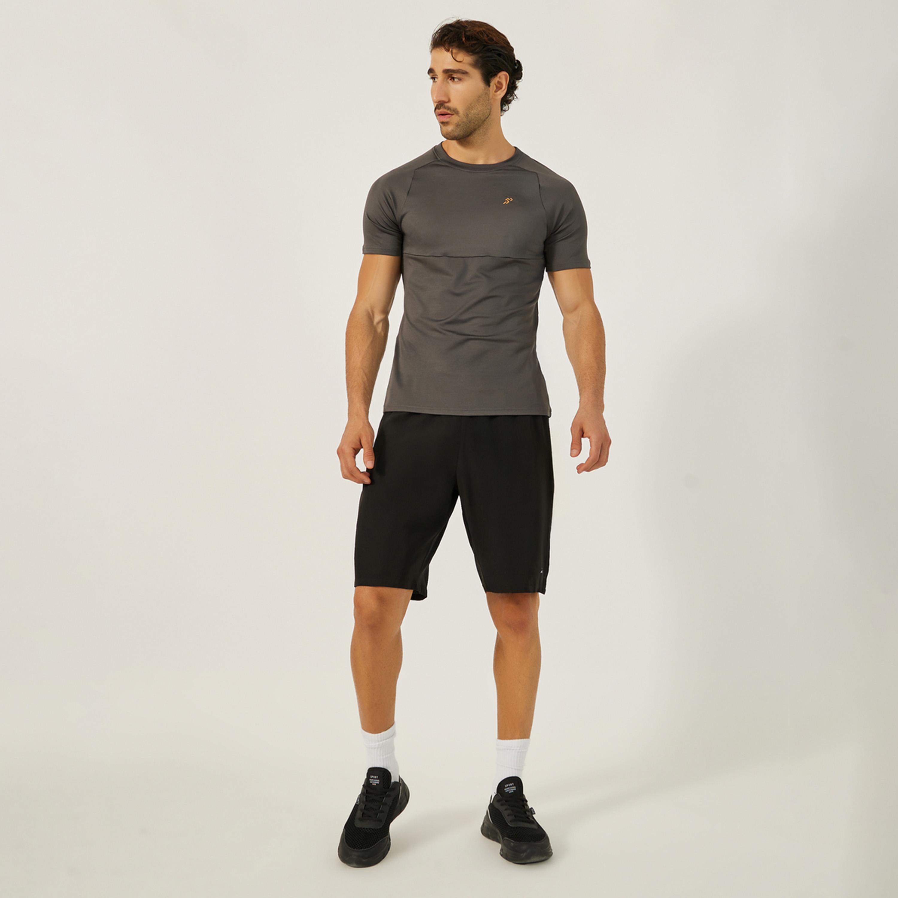 ستايلي - شورت بحزام خصر مطبوع وتفاصيل جيب بسحاب-sports-men-clothing-bottoms-shorts-image-2