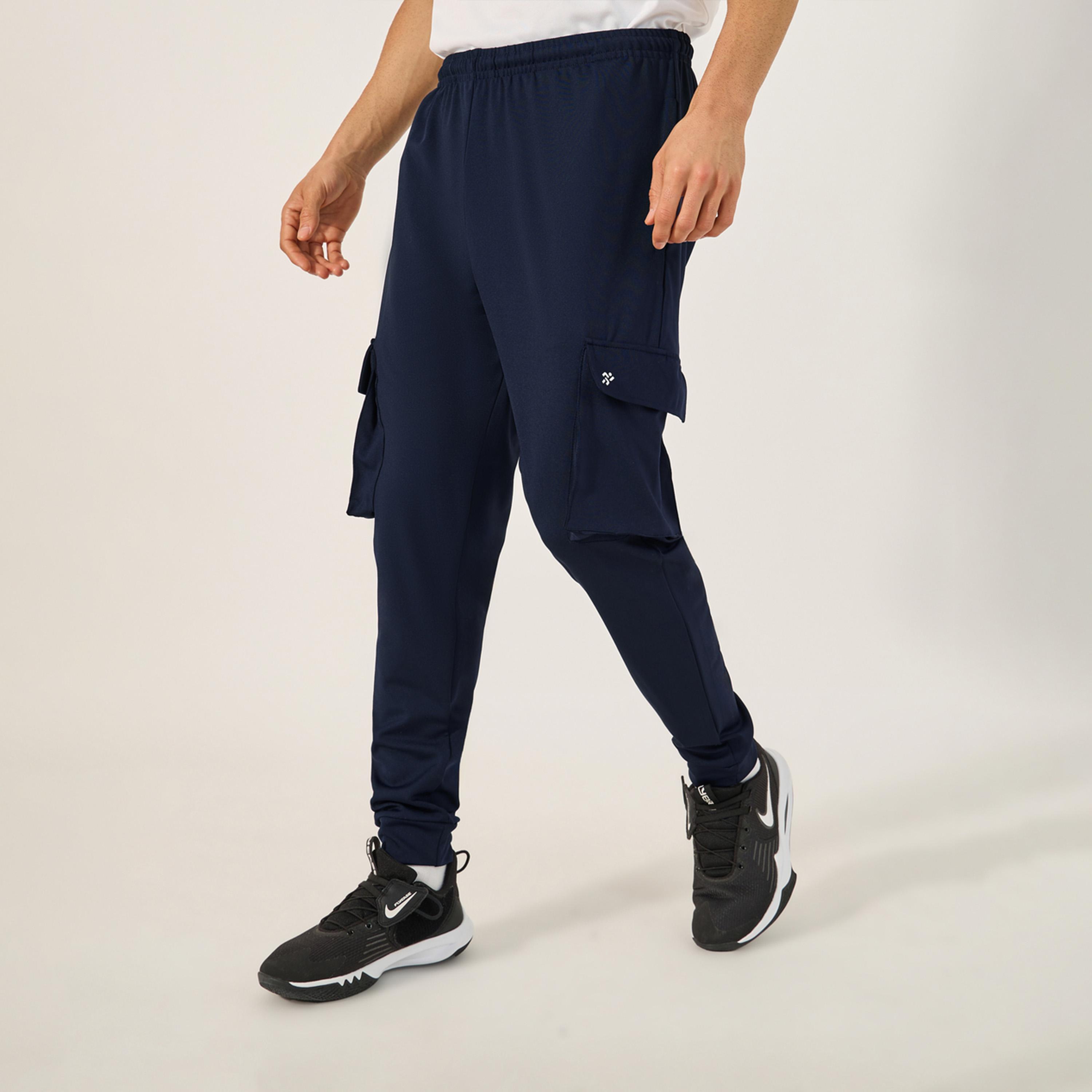 ستايلي - بنطال رياضي بقصّة نحيفة مع جيب بسحّاب-men-clothing-sportswearandactivewear-bottoms-joggers-image-1