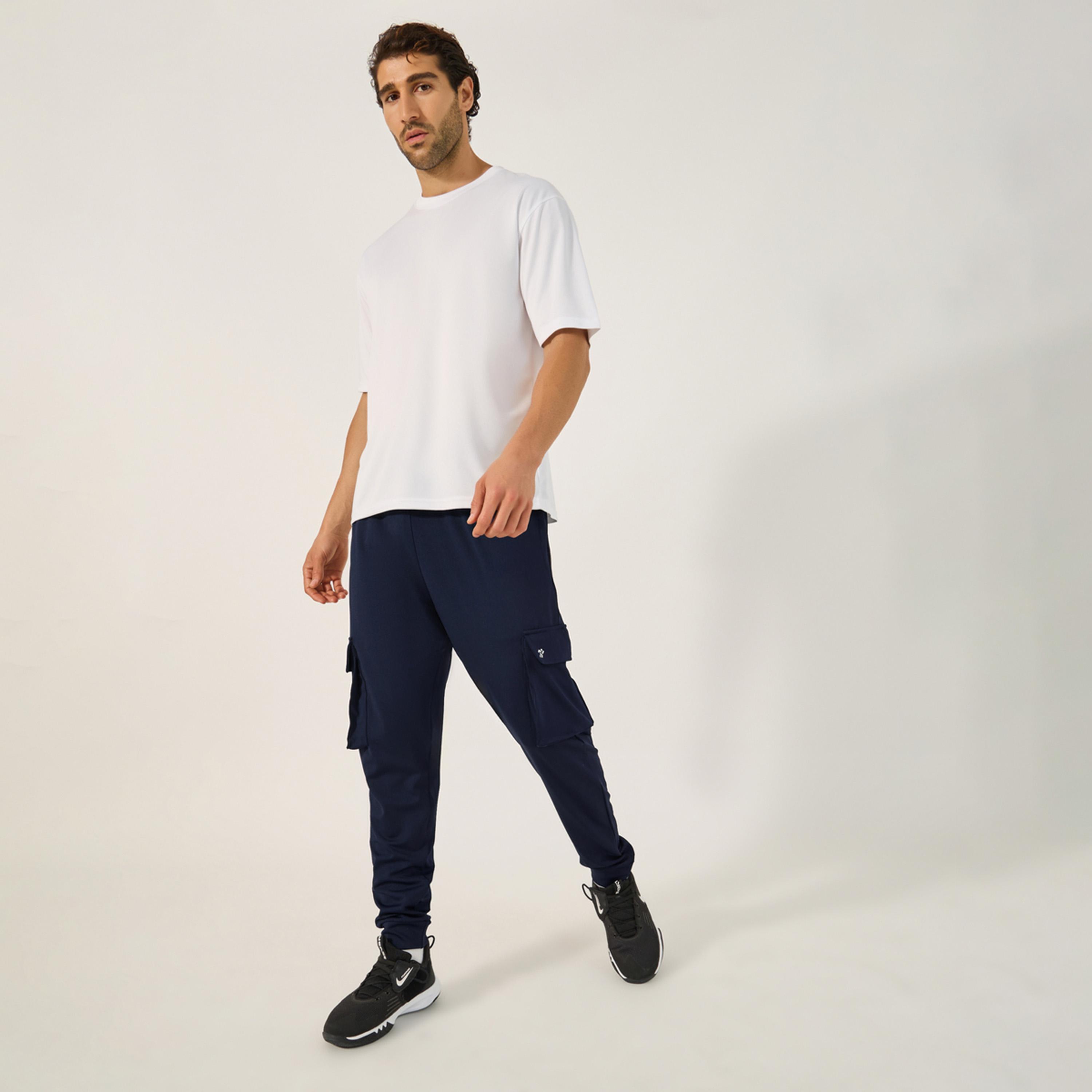 ستايلي - بنطال رياضي بقصّة نحيفة مع جيب بسحّاب-men-clothing-sportswearandactivewear-bottoms-joggers-image-2