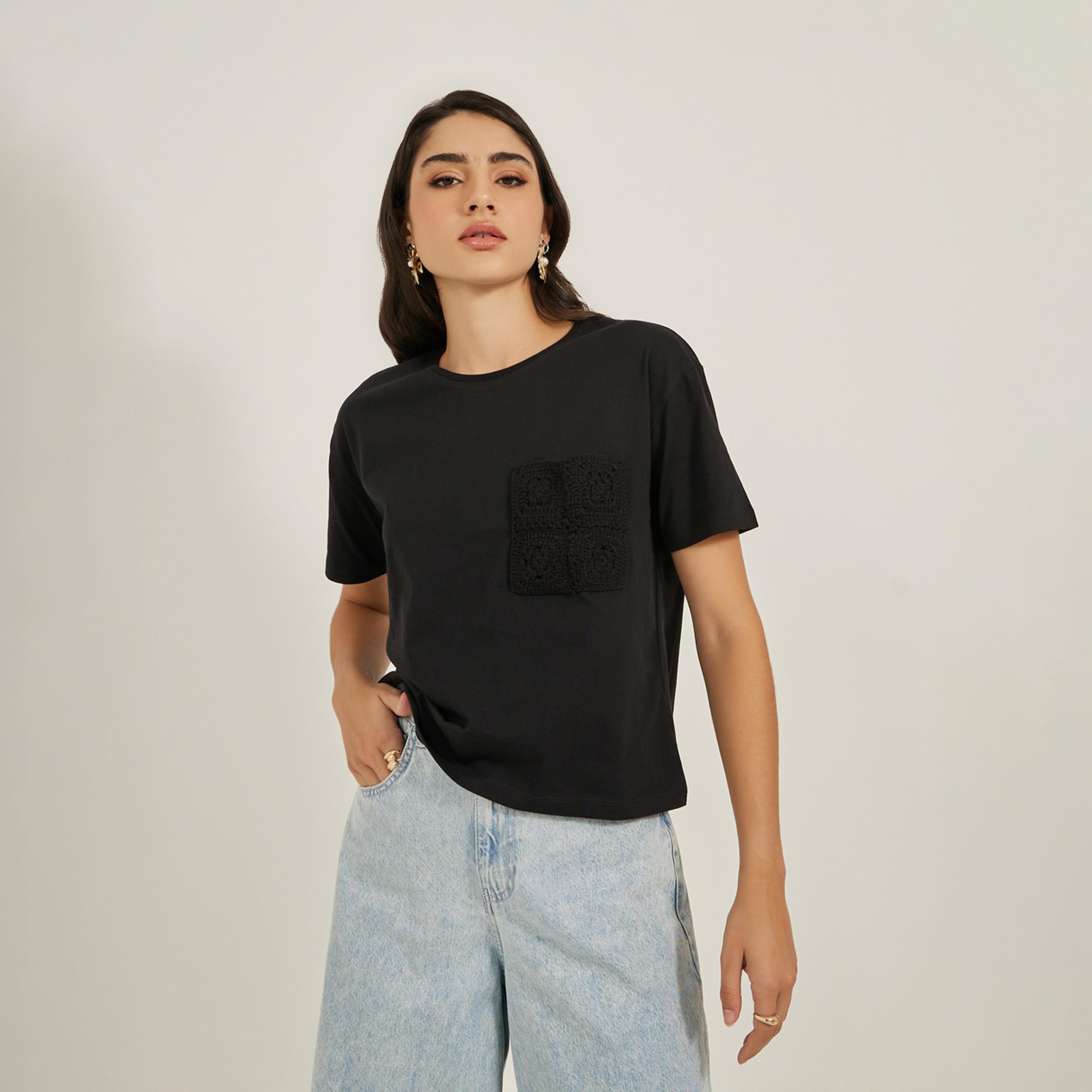 Styli Crochet Pocket Round Neck Short Sleeve T-Shirt-women-clothing-tshirts-image-3