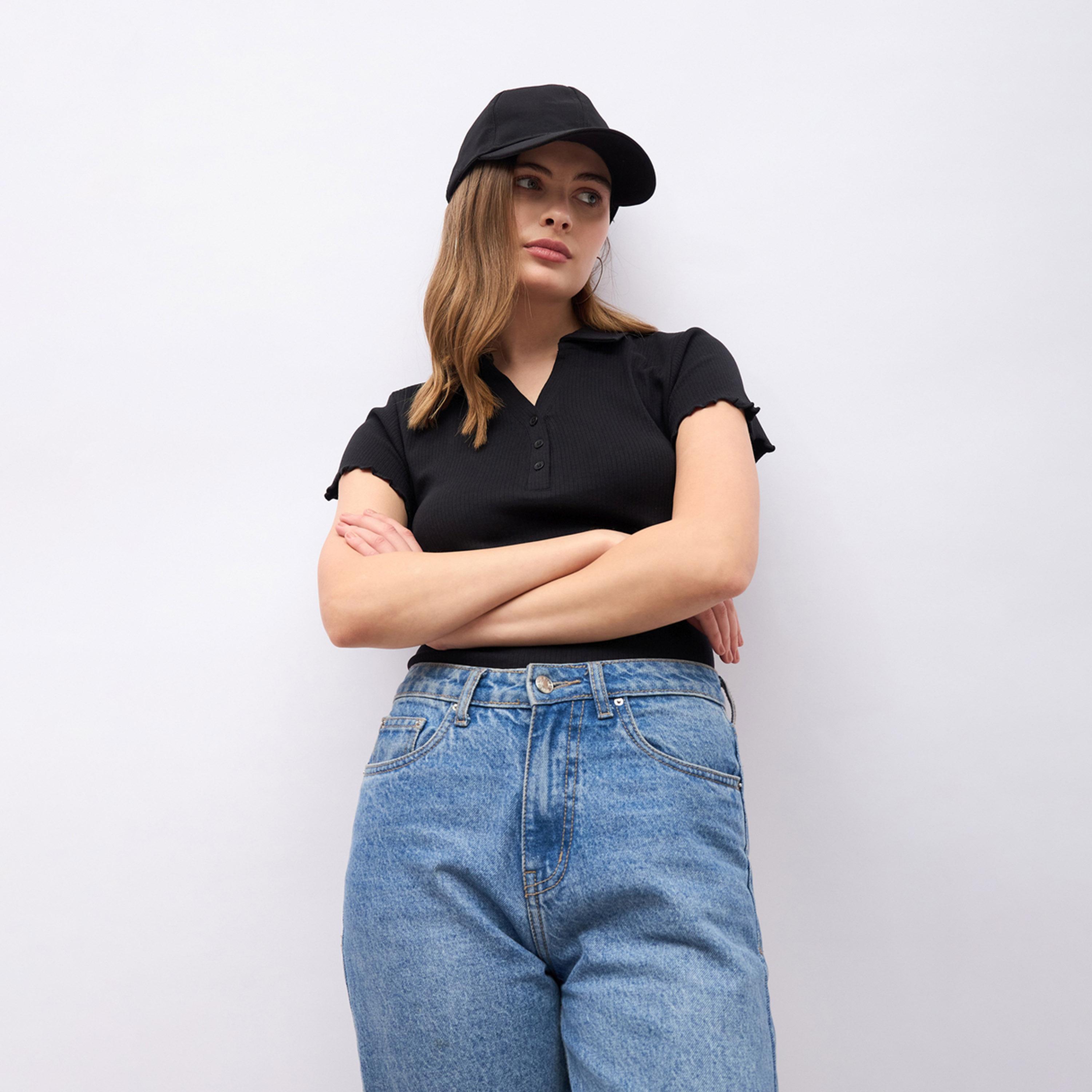 ستايلي - تي شيرت بولو بقصّة عادية وحافة متعرجة-women-clothing-tshirts-image-6