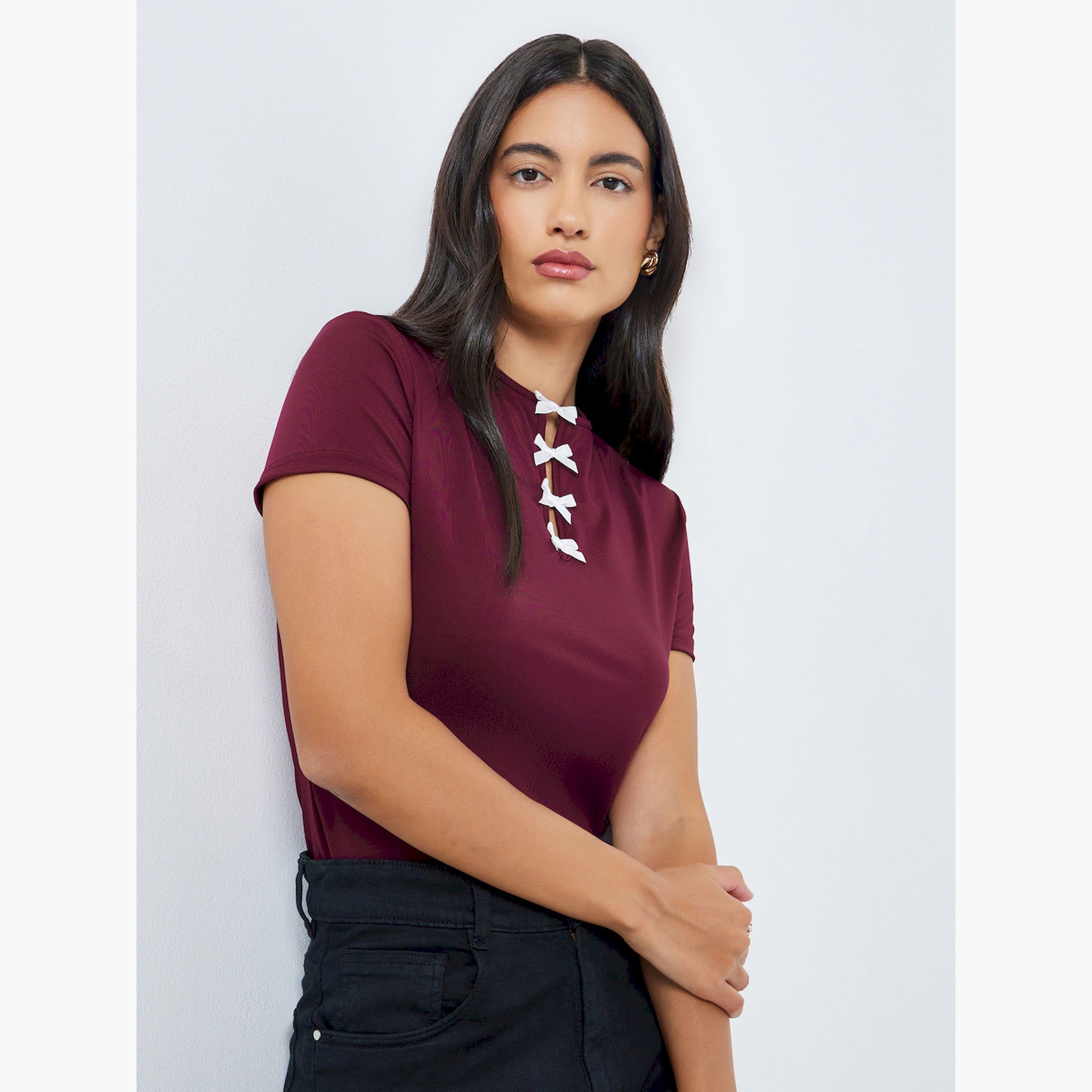 Styli Burgundy Fitted T-Shirt with Ribbon Detail-women-clothing-tshirts-image-3