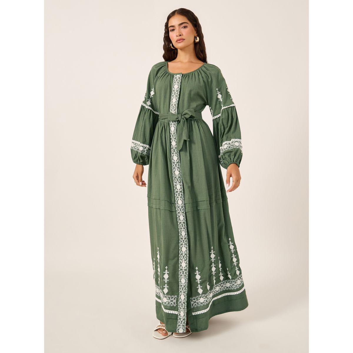 فستان قطن طويل بتفاصيل مُطرّزة وأكمام طويلة-women-clothing-dresses-image-2