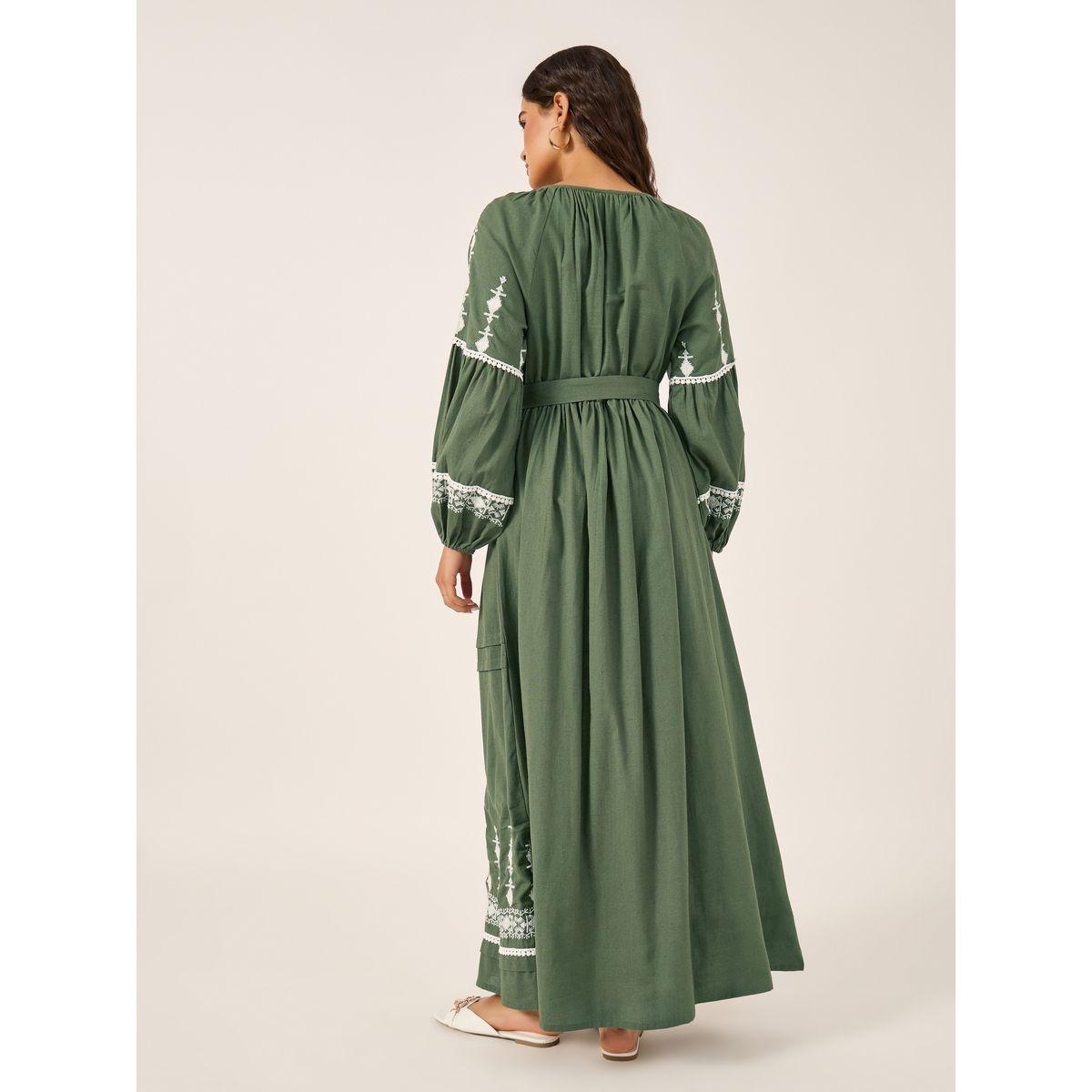 فستان قطن طويل بتفاصيل مُطرّزة وأكمام طويلة-women-clothing-dresses-image-5