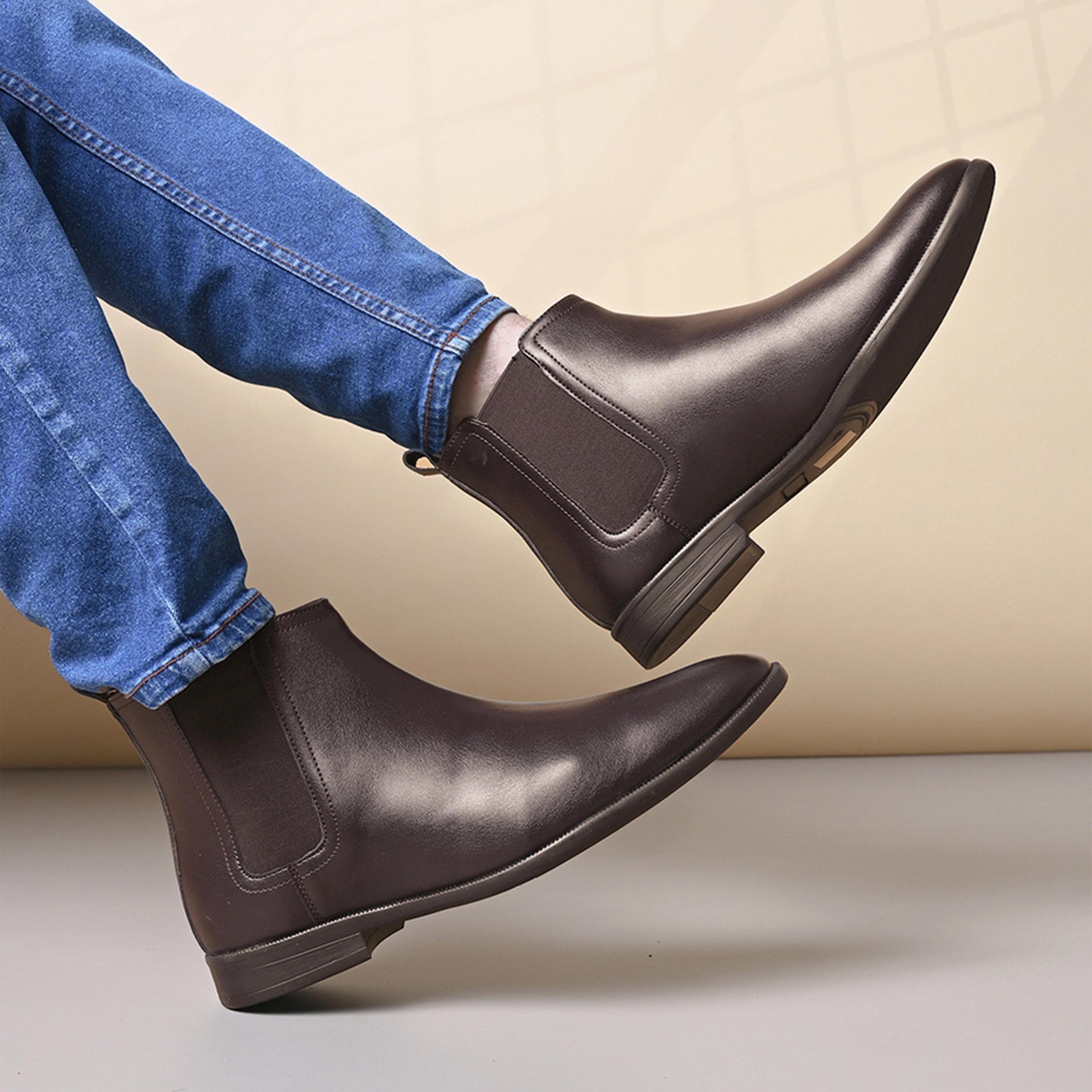 ستايلي - حذاء جلدي بمقدمة مدببة يصل للكاحل-men-shoes-boots-image-6