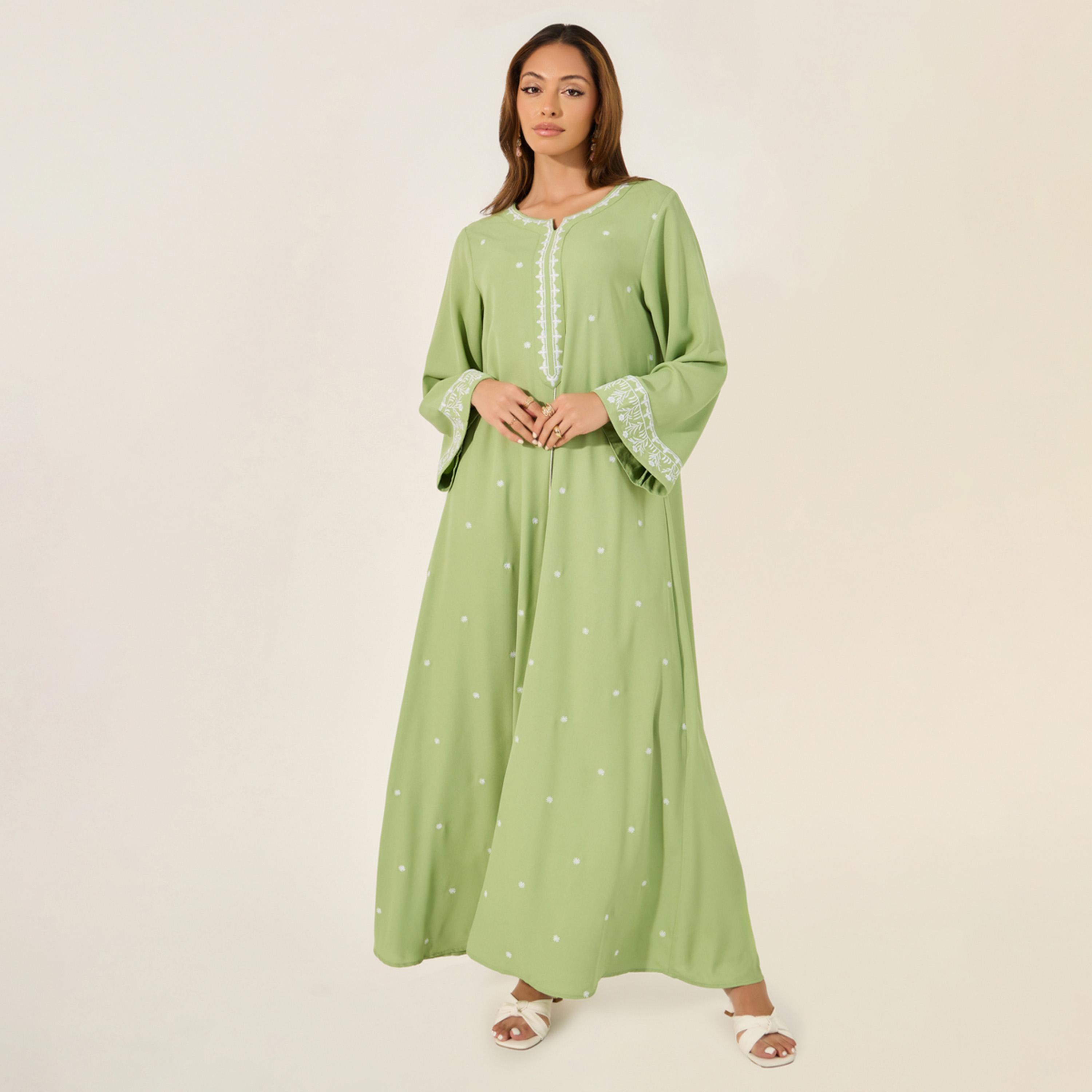 Amirah X Styli Embroidered Notch Neck A-Line Jalabiya-women-arabicclothing-jalabiyas-image-2