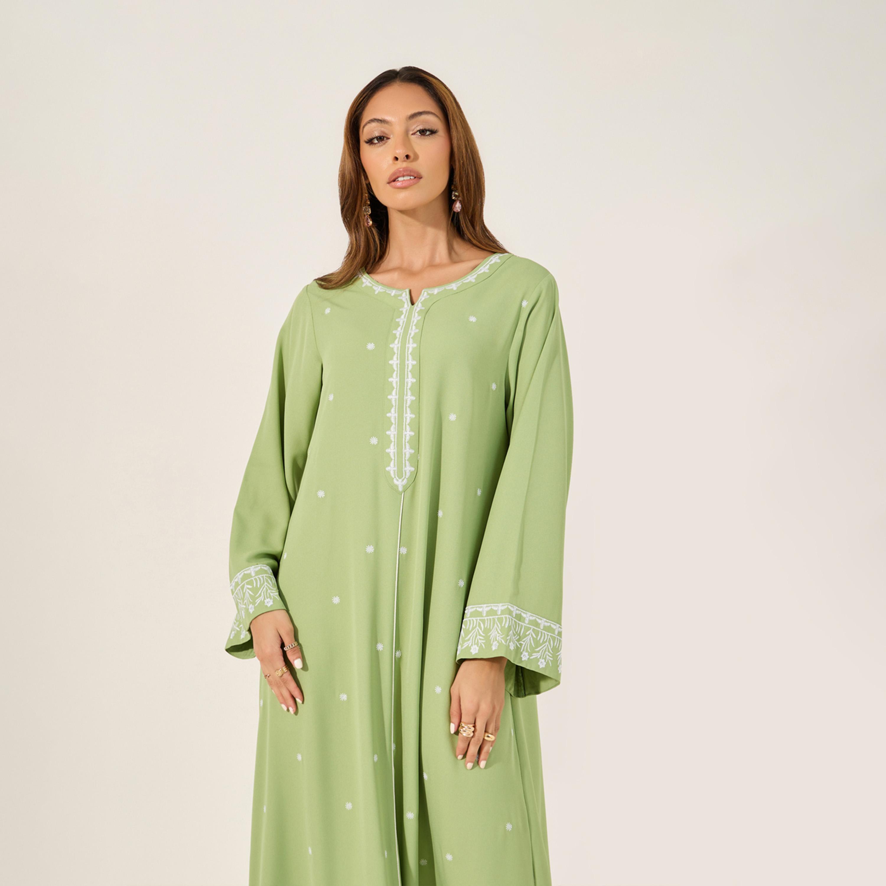 Amirah X Styli Embroidered Notch Neck A-Line Jalabiya-women-arabicclothing-jalabiyas-image-3