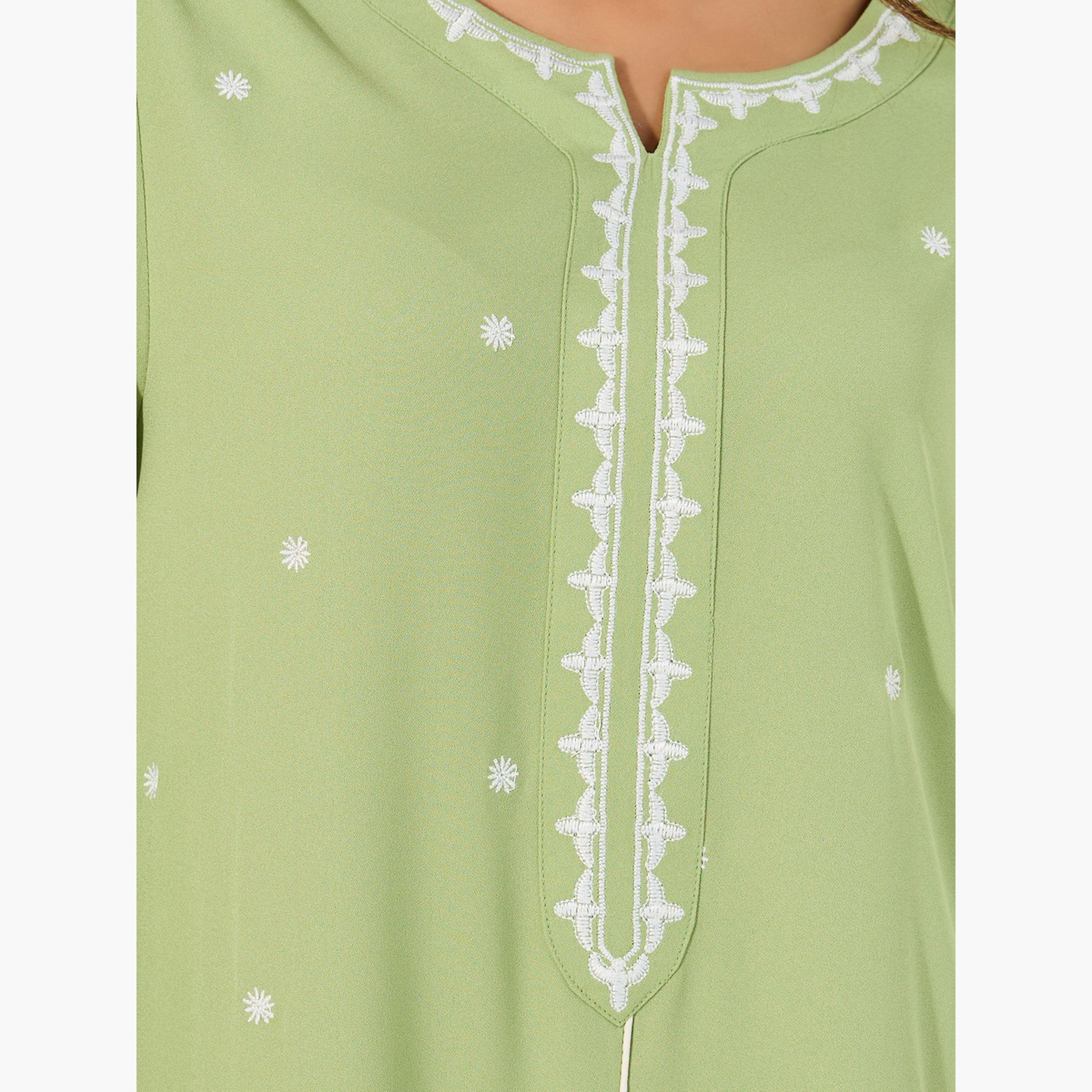 Amirah X Styli Embroidered Notch Neck A-Line Jalabiya-women-arabicclothing-jalabiyas-image-4