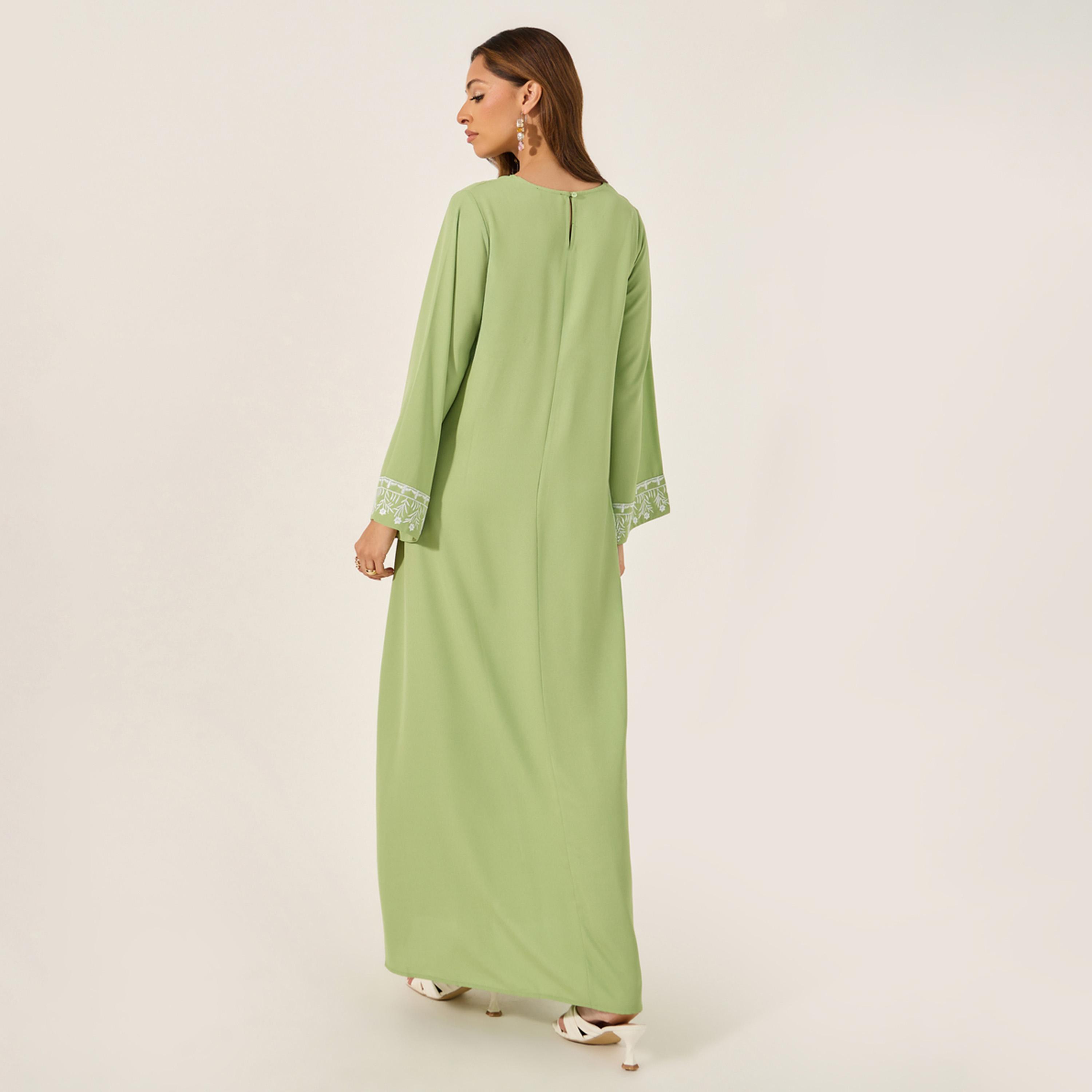 Amirah X Styli Embroidered Notch Neck A-Line Jalabiya-women-arabicclothing-jalabiyas-image-5