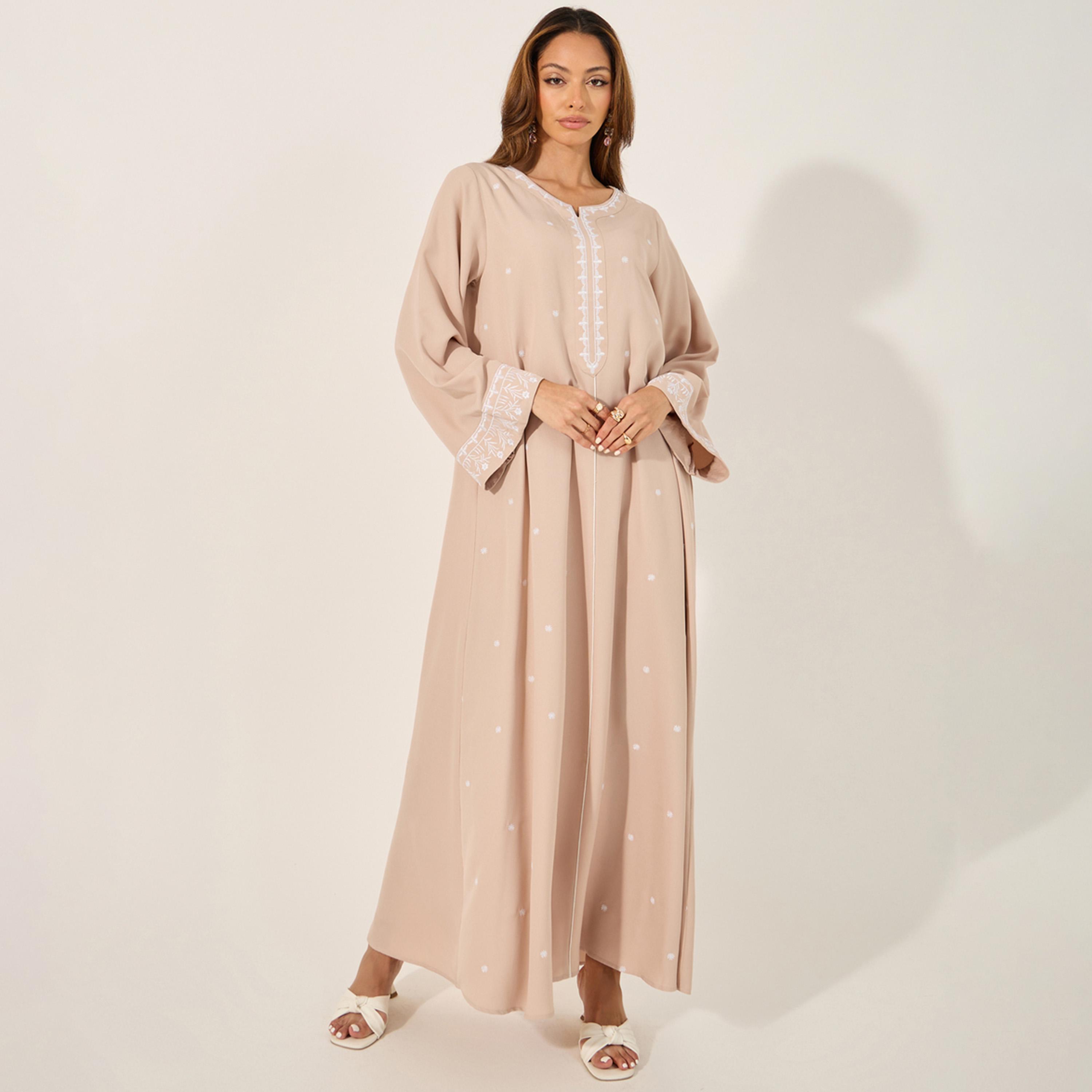 Amirah X Styli Embroidered Notch Neck A-Line Jalabiya-women-arabicclothing-jalabiyas-image-1