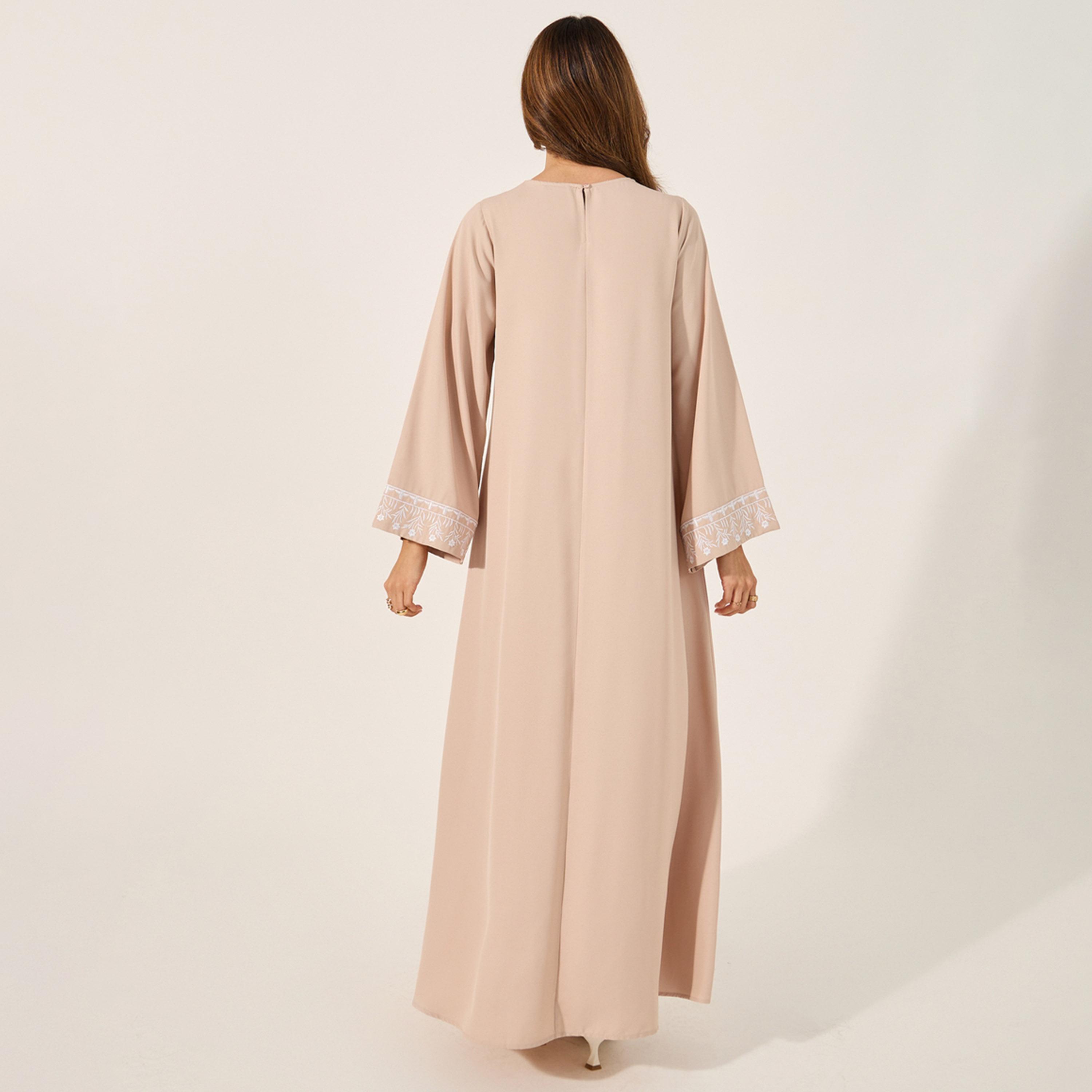 Amirah X Styli Embroidered Notch Neck A-Line Jalabiya-women-arabicclothing-jalabiyas-image-5