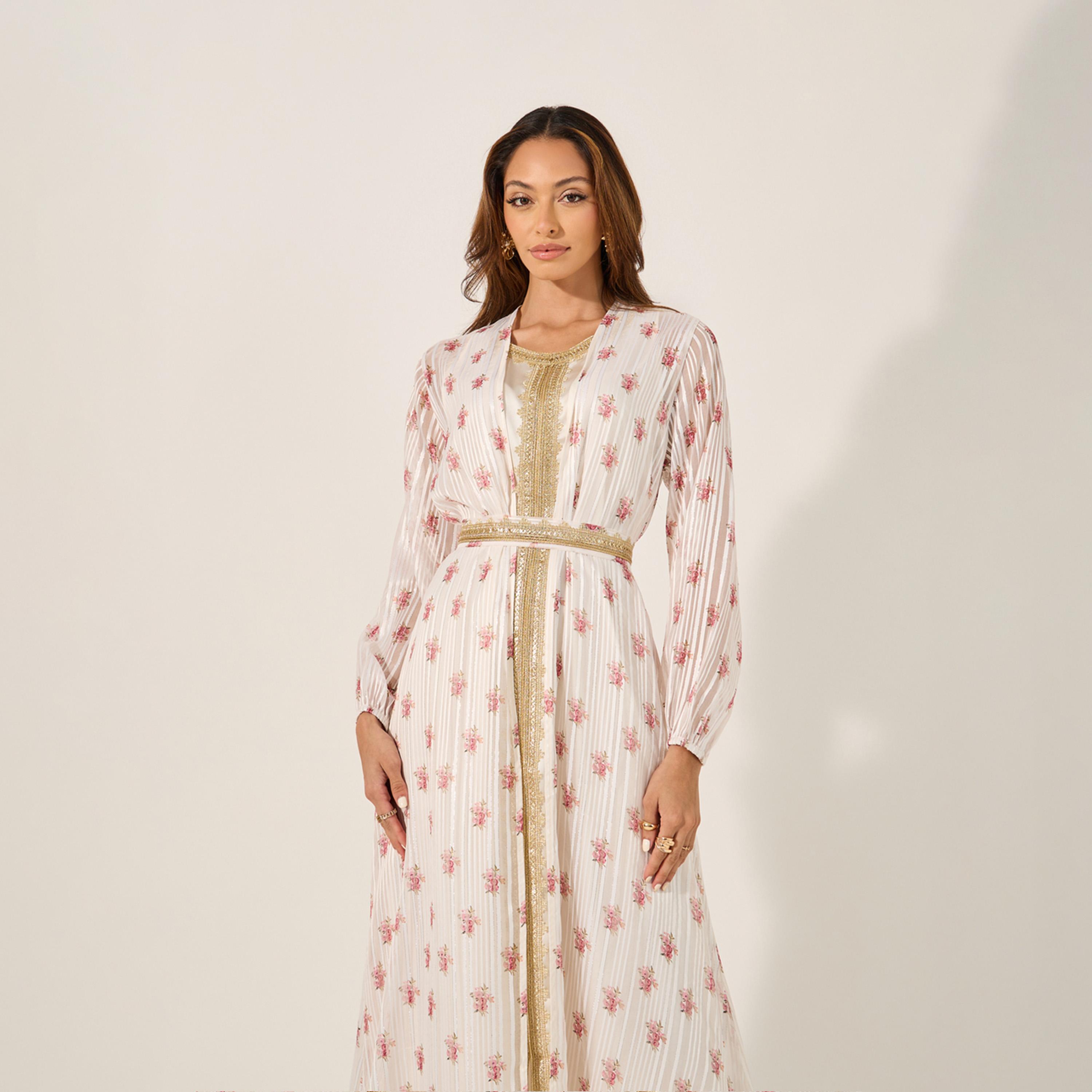 ستايلي - قفطان مورد بحزام وحواف دانتيل مع فستان داخلي من الساتان-women-arabicclothing-kaftan-image-3