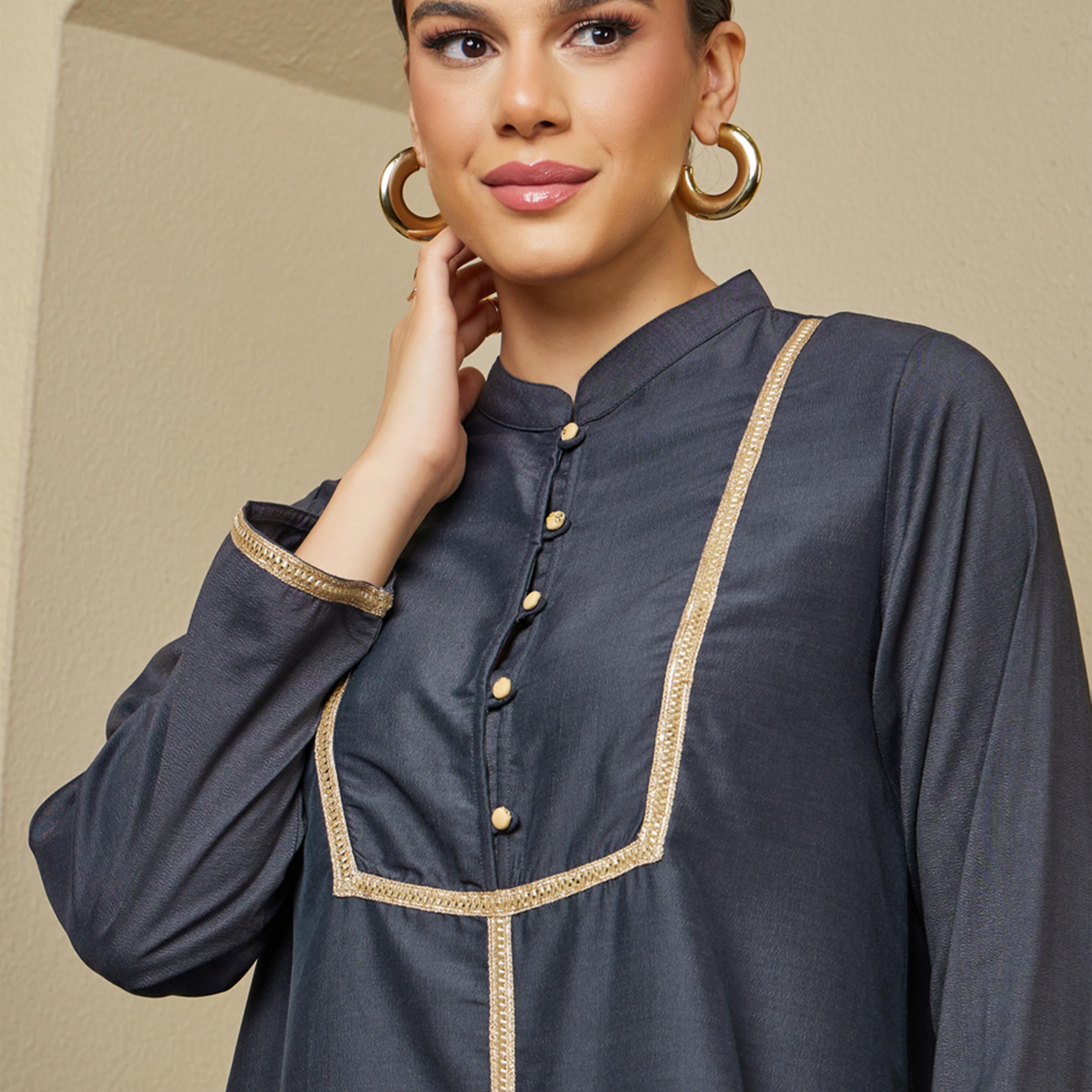 ستايلي - جلابية بقصة A وياقة ماندرين وأزرار وتفاصيل دانتيل-women-arabicclothing-jalabiyas-image-5