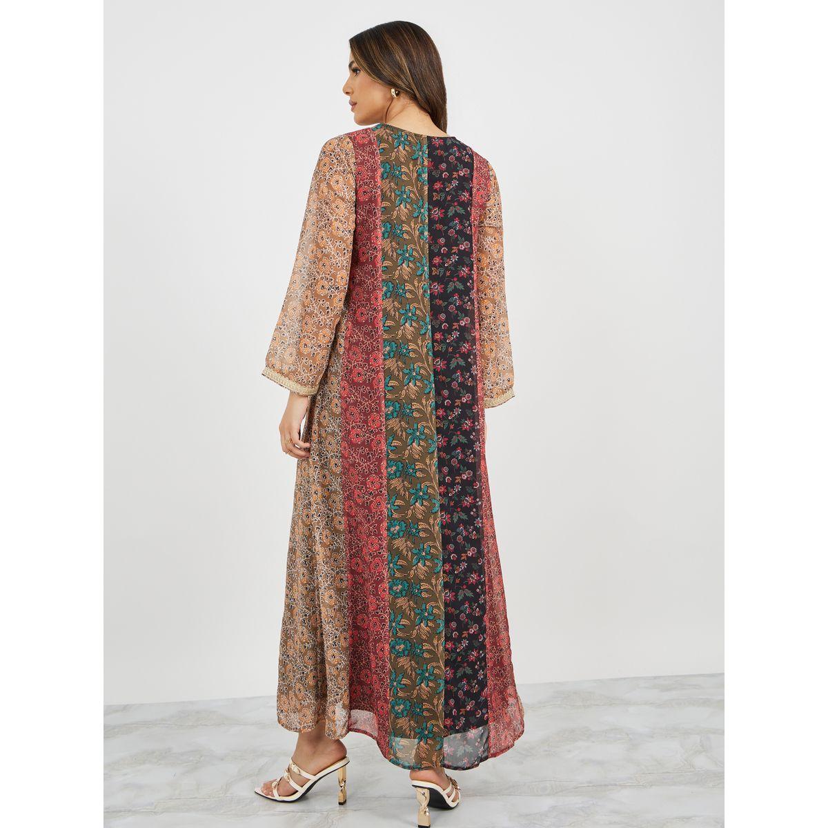جلابية مطبوعة بألوان متعددة مع تفاصيل من الدانتيل-women-arabicclothing-jalabiyas-image-6