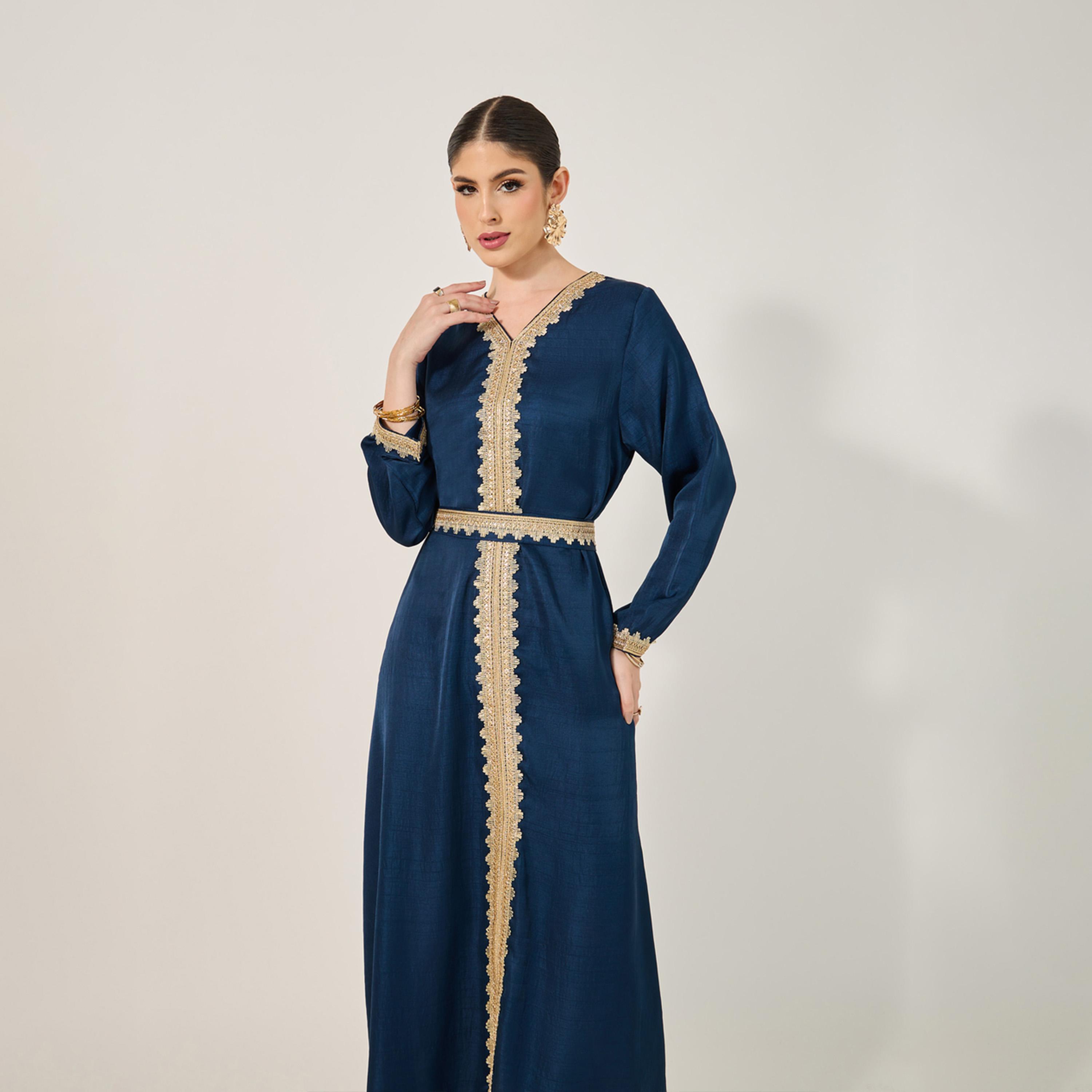 ستايلي - قفطان بحزام ورقبة على شكل V وتفاصيل دانتيل-women-arabicclothing-kaftan-image-3