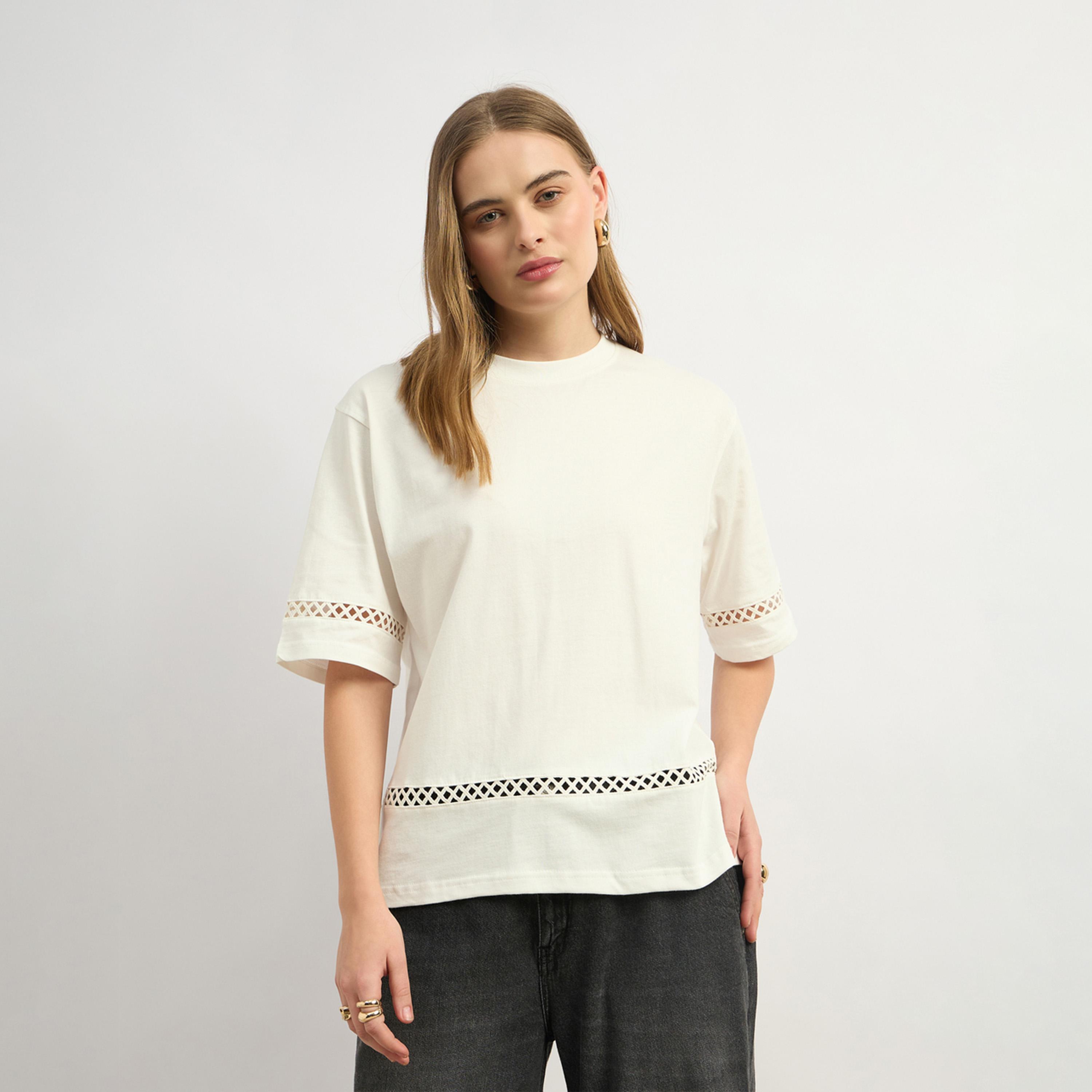 Styli Cut-Out Lace Detail Round Neck Boxy Fit T-Shirt-women-clothing-tshirts-image-2