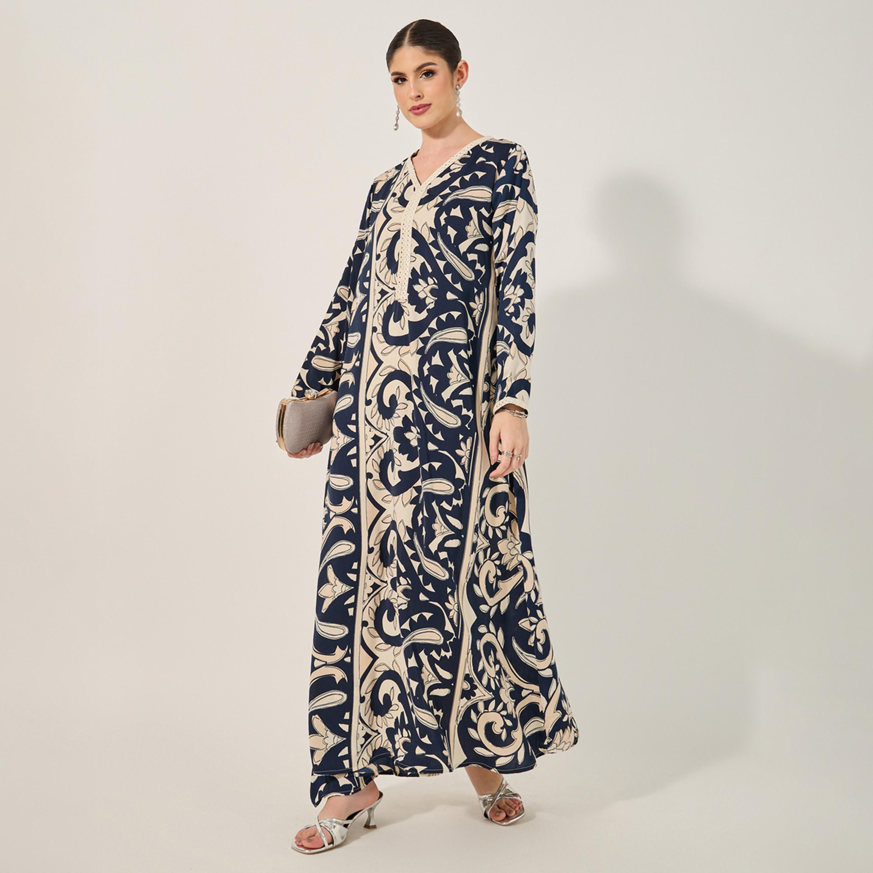 أميرة x ستايلي جلابية مطبعة بالكامل وتفاصيل مُطرّزة-women-arabicclothing-jalabiyas-image-1