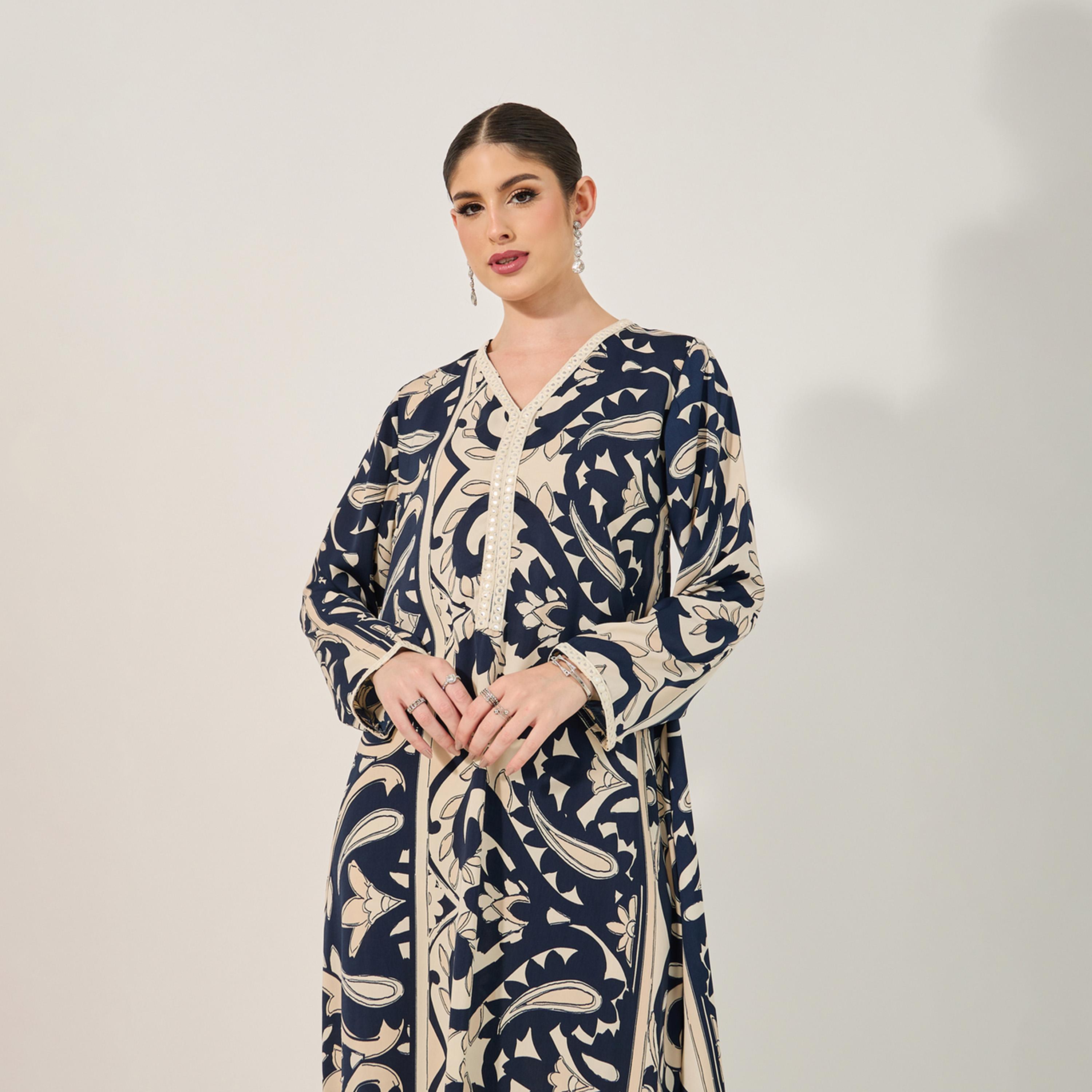 Amirah X Styli All-Over Print Embroidered V-Neck A-Line Jalabiya-women-arabicclothing-jalabiyas-image-3