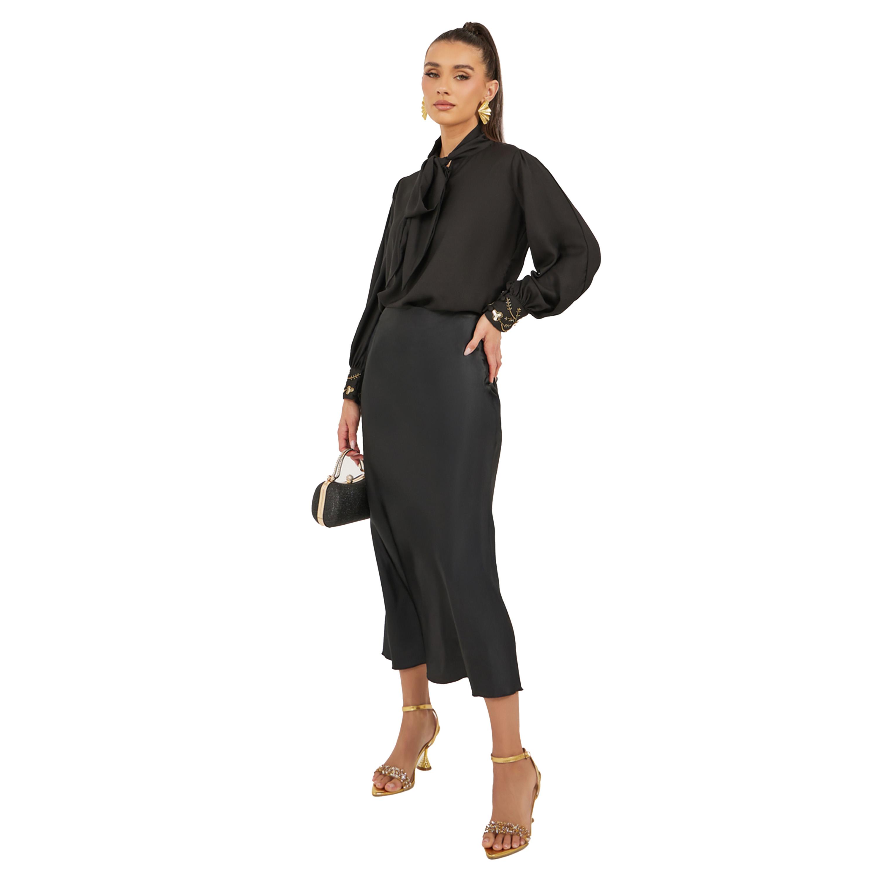 ستايلي -  بلوزة برباط حول الرقبة مزينة بتفاصيل مطرزة بالترتر-women-clothing-shirtsandblouses-blouses-image-2