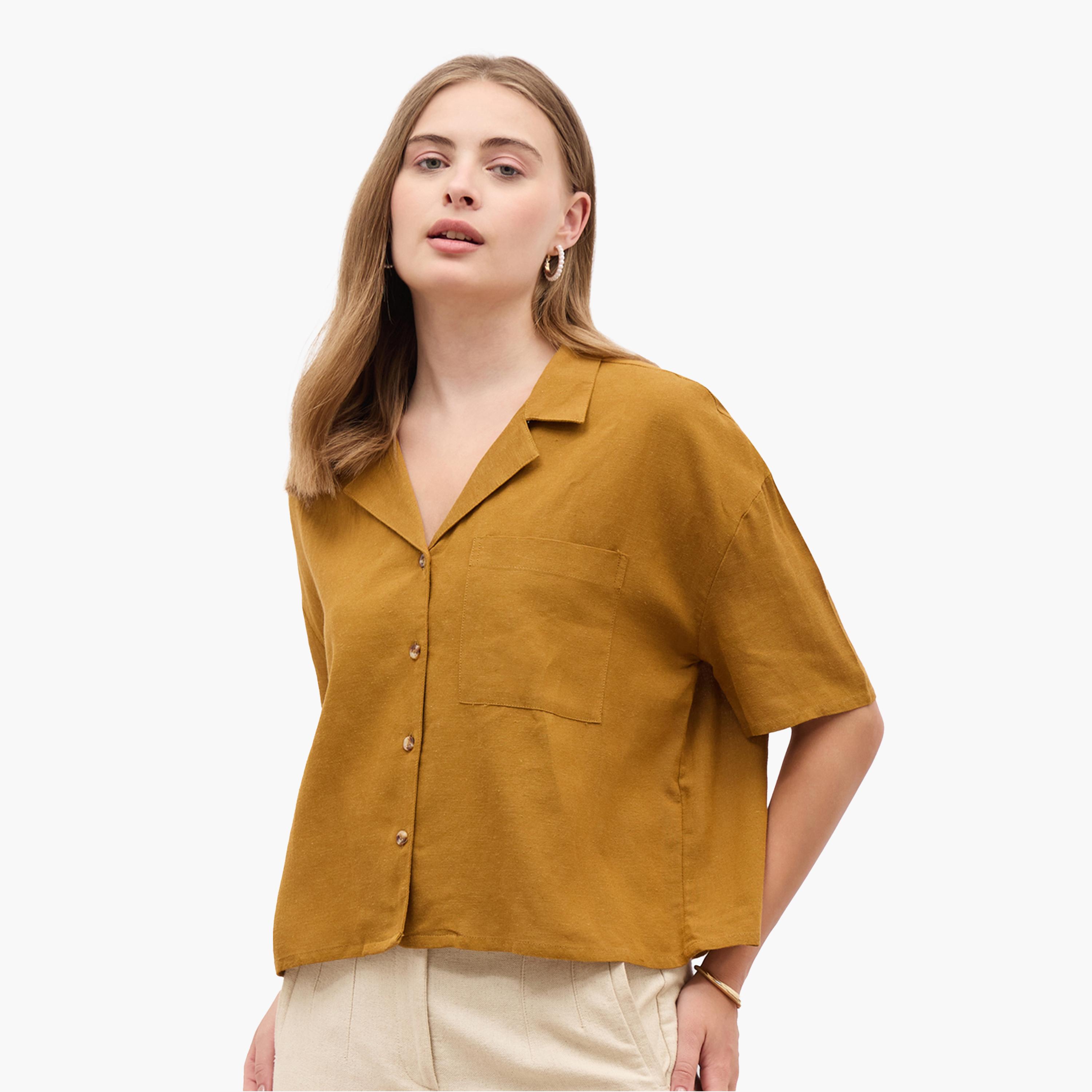 ستايلي - قميص بأكمام قصيرة وياقة مدببة-women-clothing-shirtsandblouses-shirts-image-1