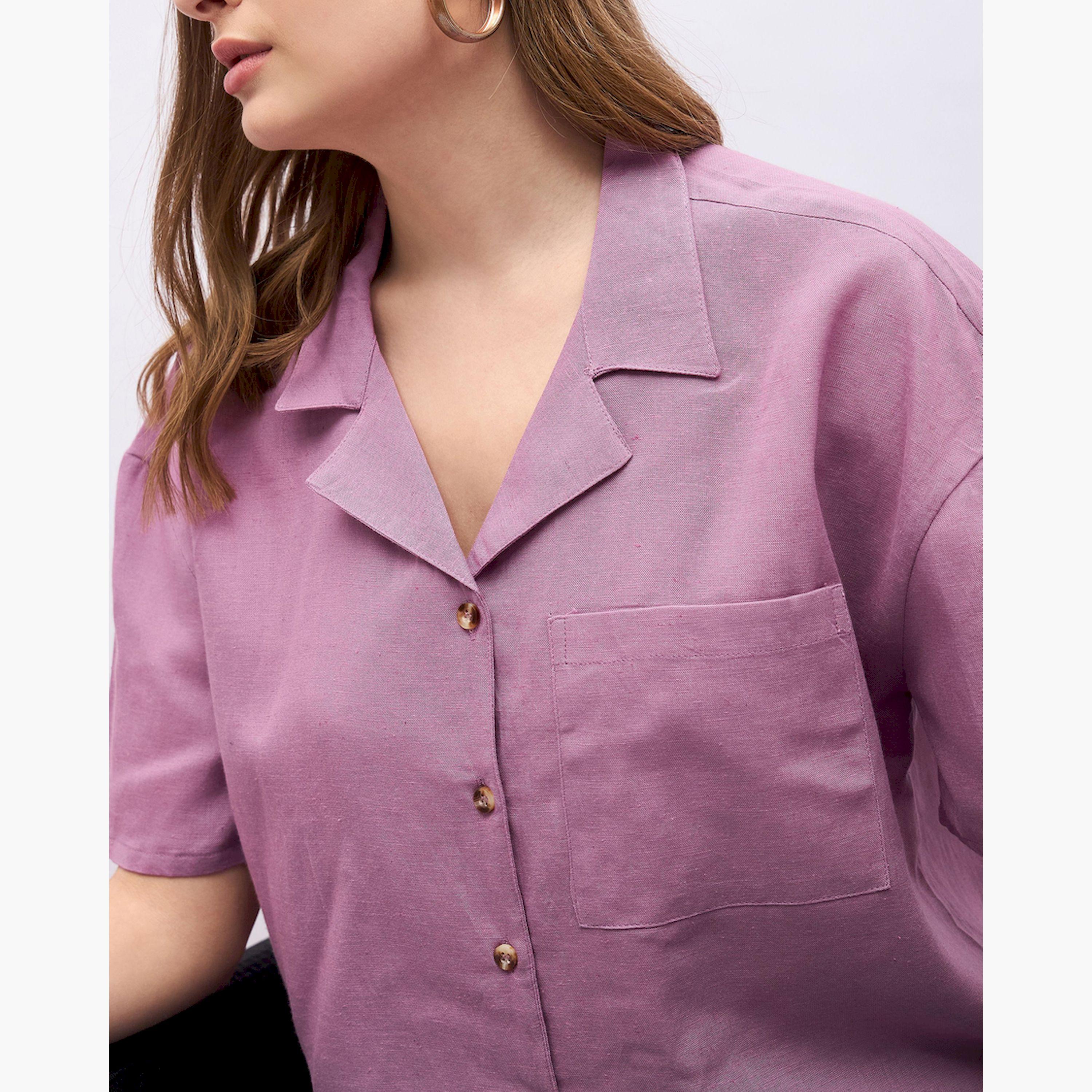 ستايلي - قميص بقصّة عادية وأزرار وياقة مدببة صغيرة-women-clothing-shirtsandblouses-shirts-image-4