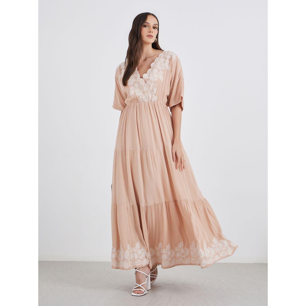 فستان طويل بتفاصيل مُطرزة مع كسرات-women-clothing-dresses-image-1