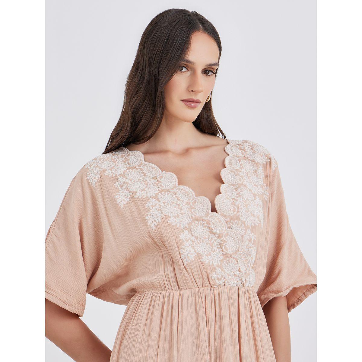 فستان طويل بتفاصيل مُطرزة مع كسرات-women-clothing-dresses-image-4