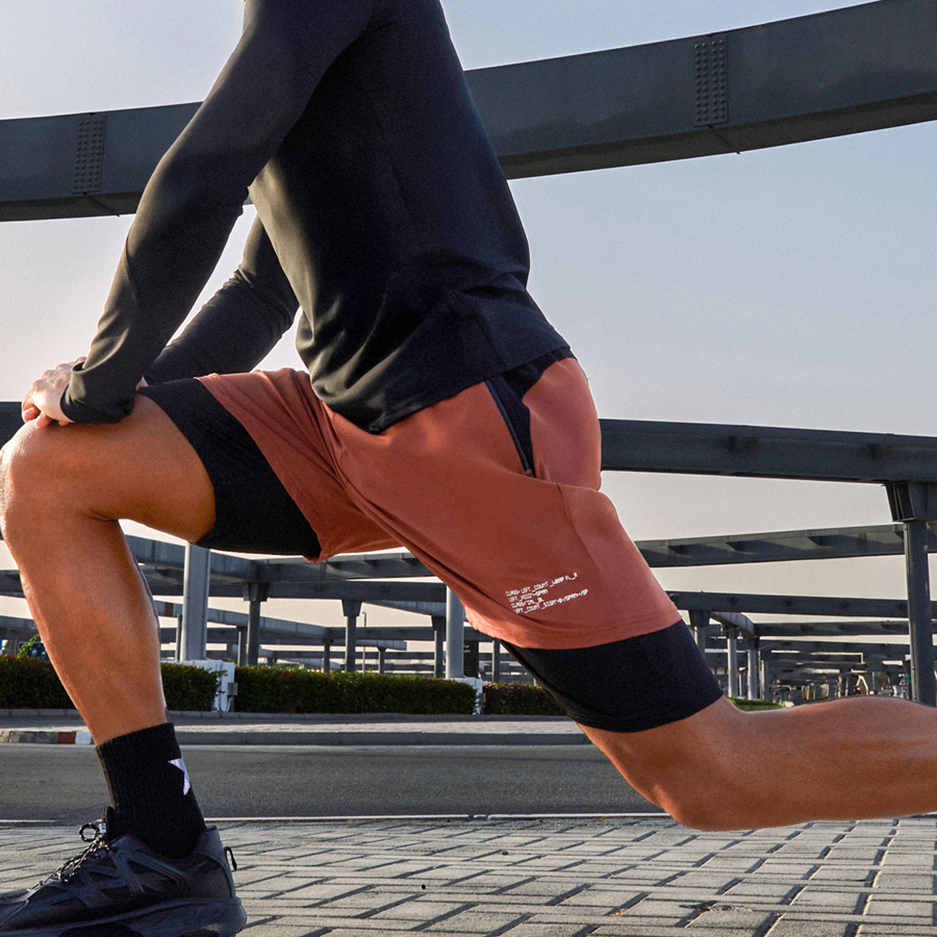 ستايلي - شورت الجري 2 في 1 ليميتد بطبعة بسيطة وجيب بسحاب-sports-men-clothing-bottoms-shorts-image-5