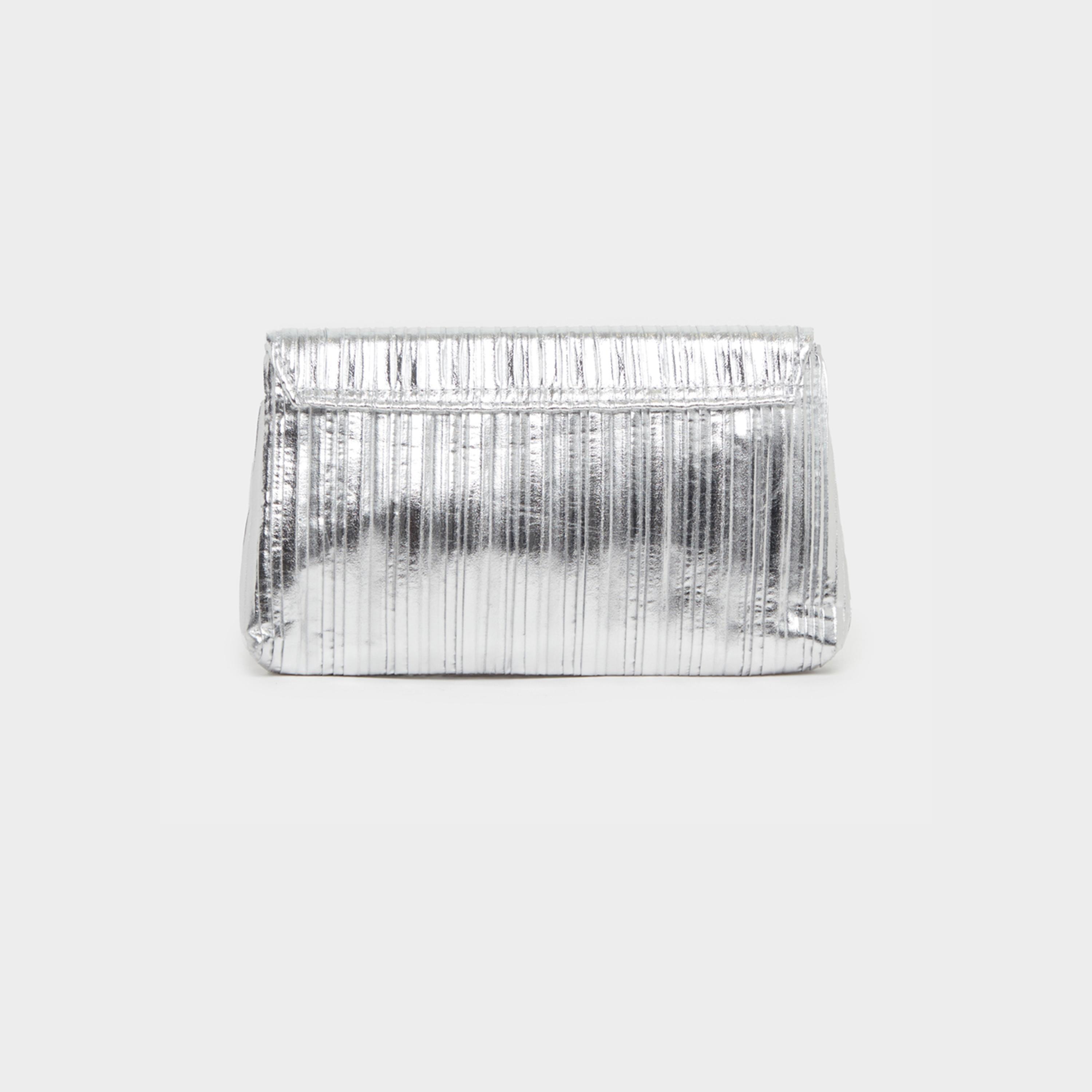 Styli Metallic Pleated Clutch Bag with Chain Strap-women-bagsandwallets-handbags-image-4