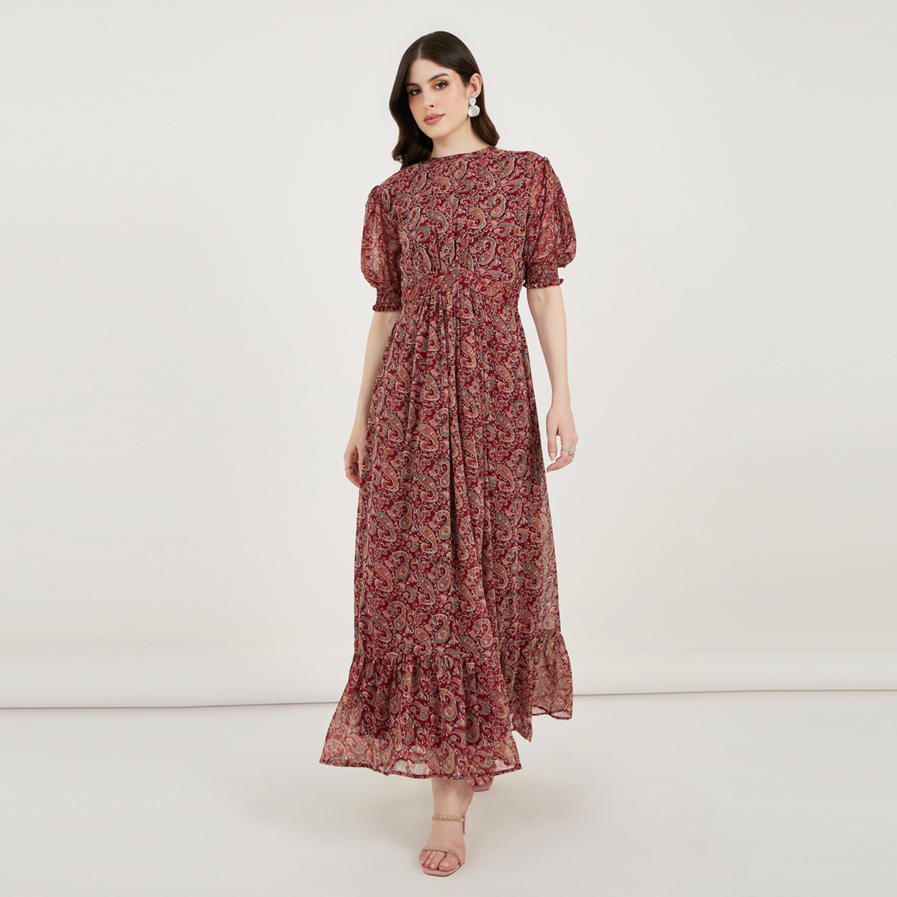 فستان طويل بطبعة بيزلي وأكمام منفوخة ماكسيم كرييشن × ستايلي-women-arabicclothing-kaftan-image-1