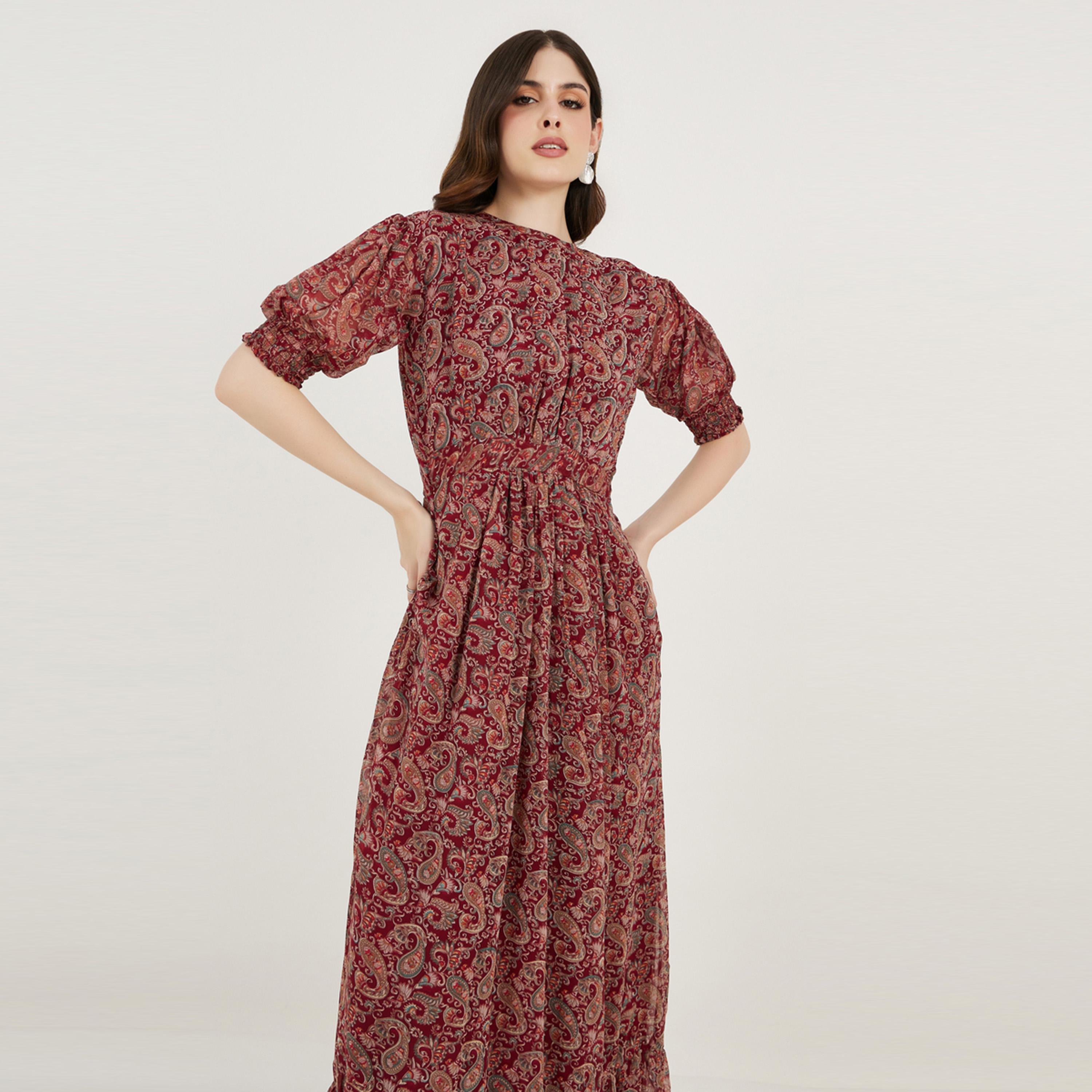 فستان طويل بطبعة بيزلي وأكمام منفوخة ماكسيم كرييشن × ستايلي-women-arabicclothing-kaftan-image-2