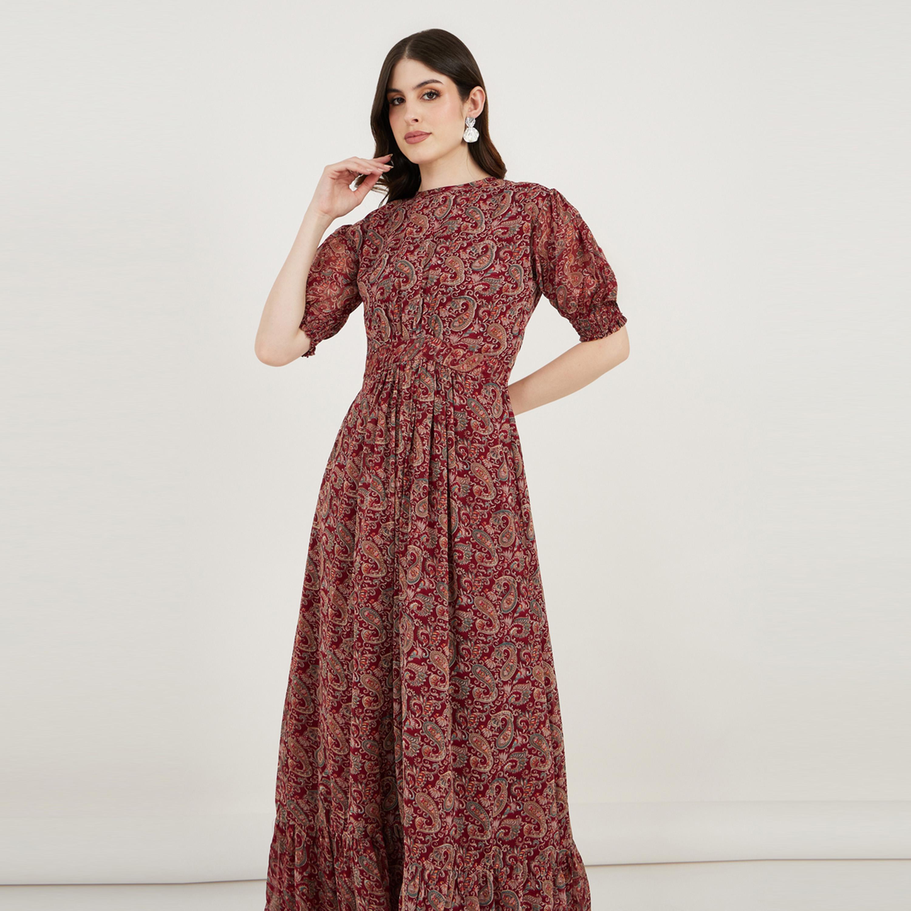 فستان طويل بطبعة بيزلي وأكمام منفوخة ماكسيم كرييشن × ستايلي-women-arabicclothing-kaftan-image-4