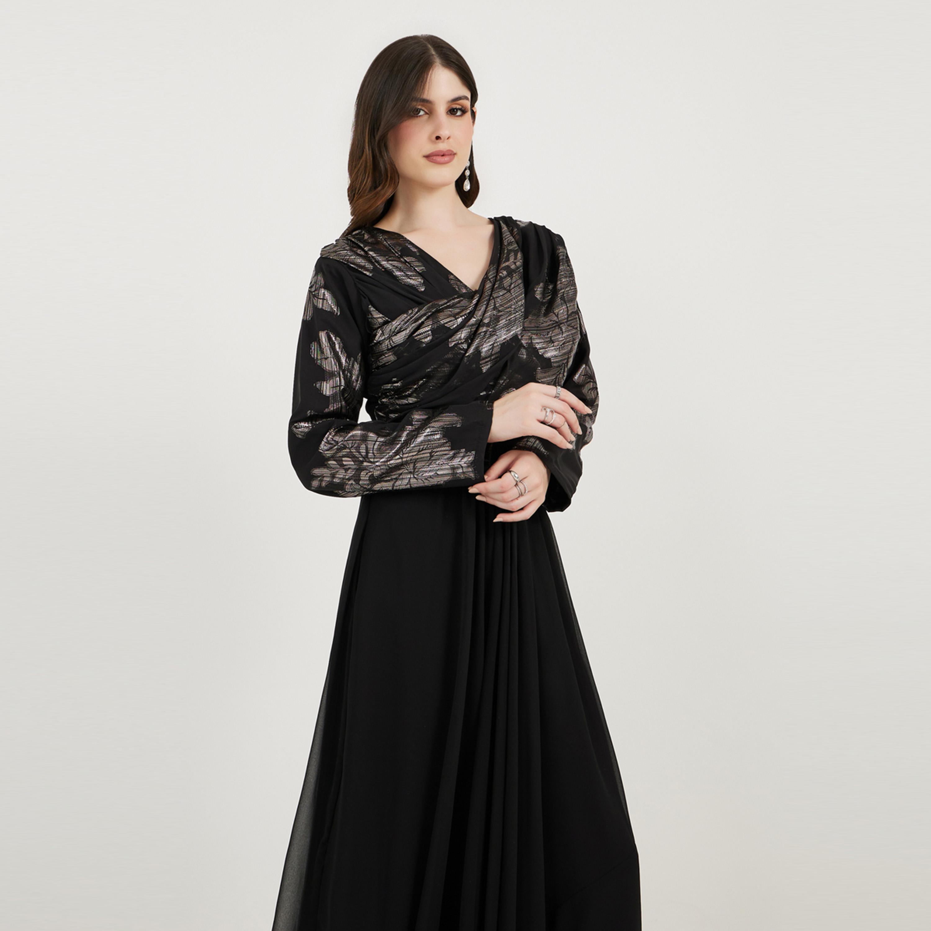 فستان طويل مزين بتفاصيل مطبعة بفويل ماكسيم كرييشن × ستايلي-women-arabicclothing-kaftan-image-2