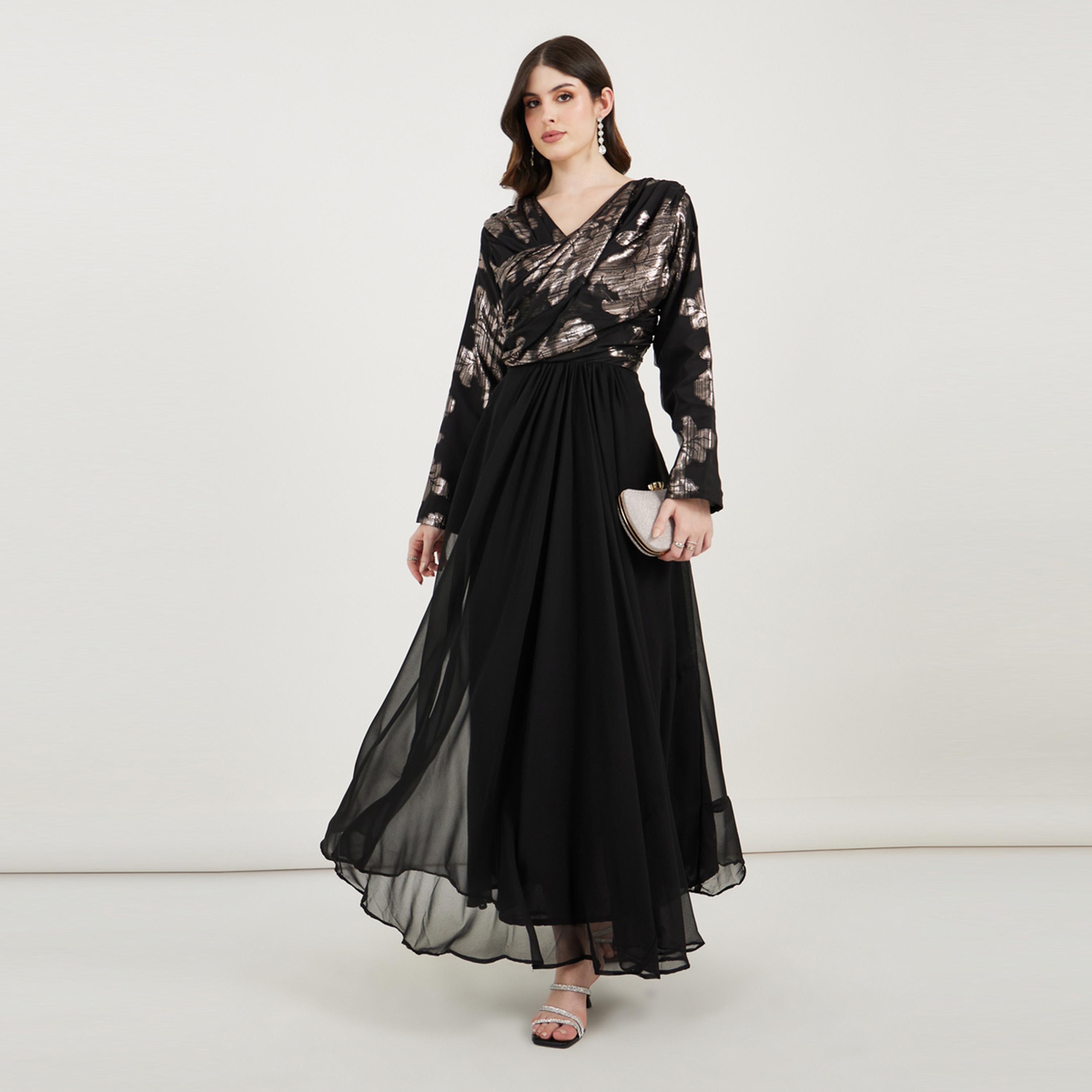 فستان طويل مزين بتفاصيل مطبعة بفويل ماكسيم كرييشن × ستايلي-women-arabicclothing-kaftan-image-3