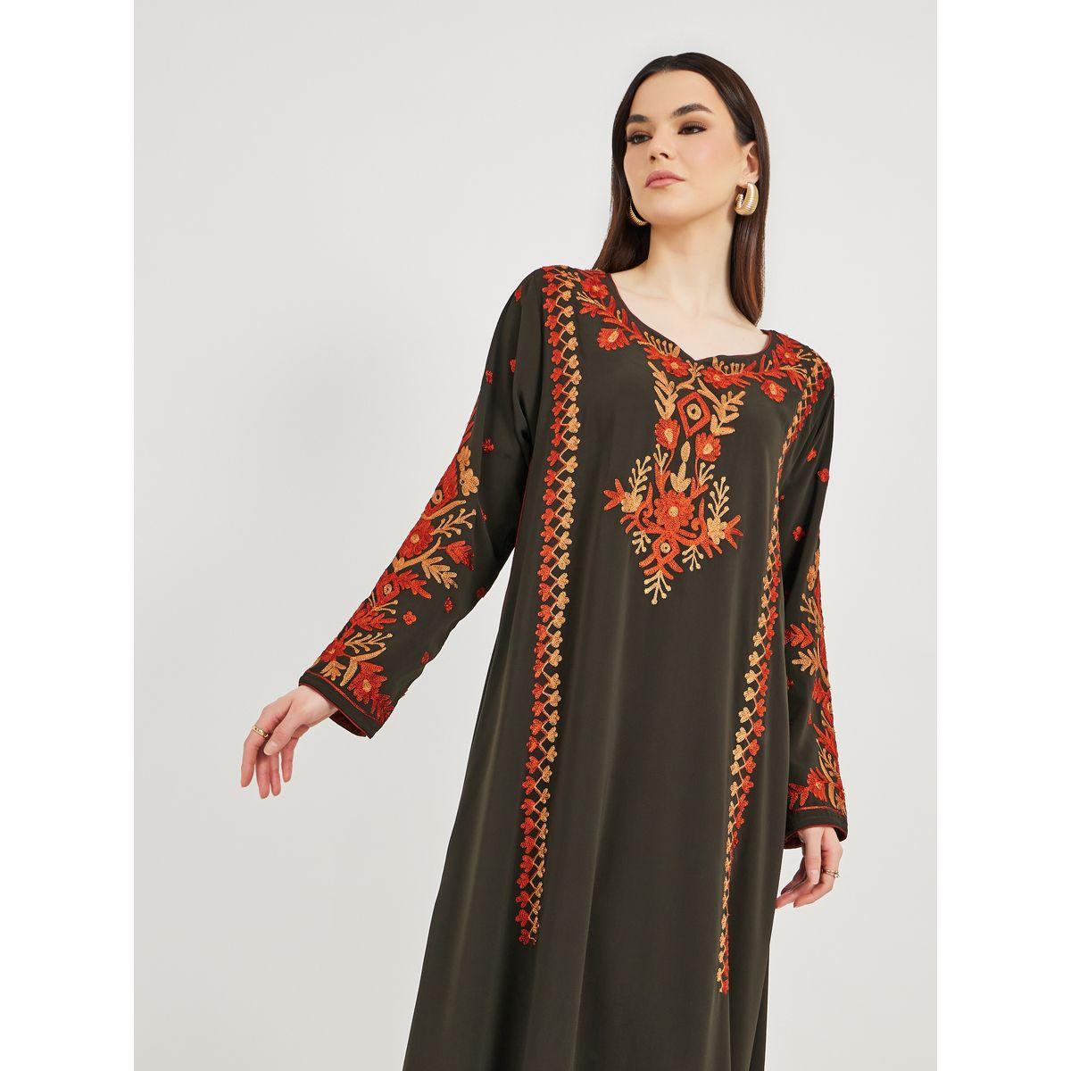 Maxim Creation X Styli  Embroidered Notch Neck Kaftan-women-arabicclothing-kaftan-image-4